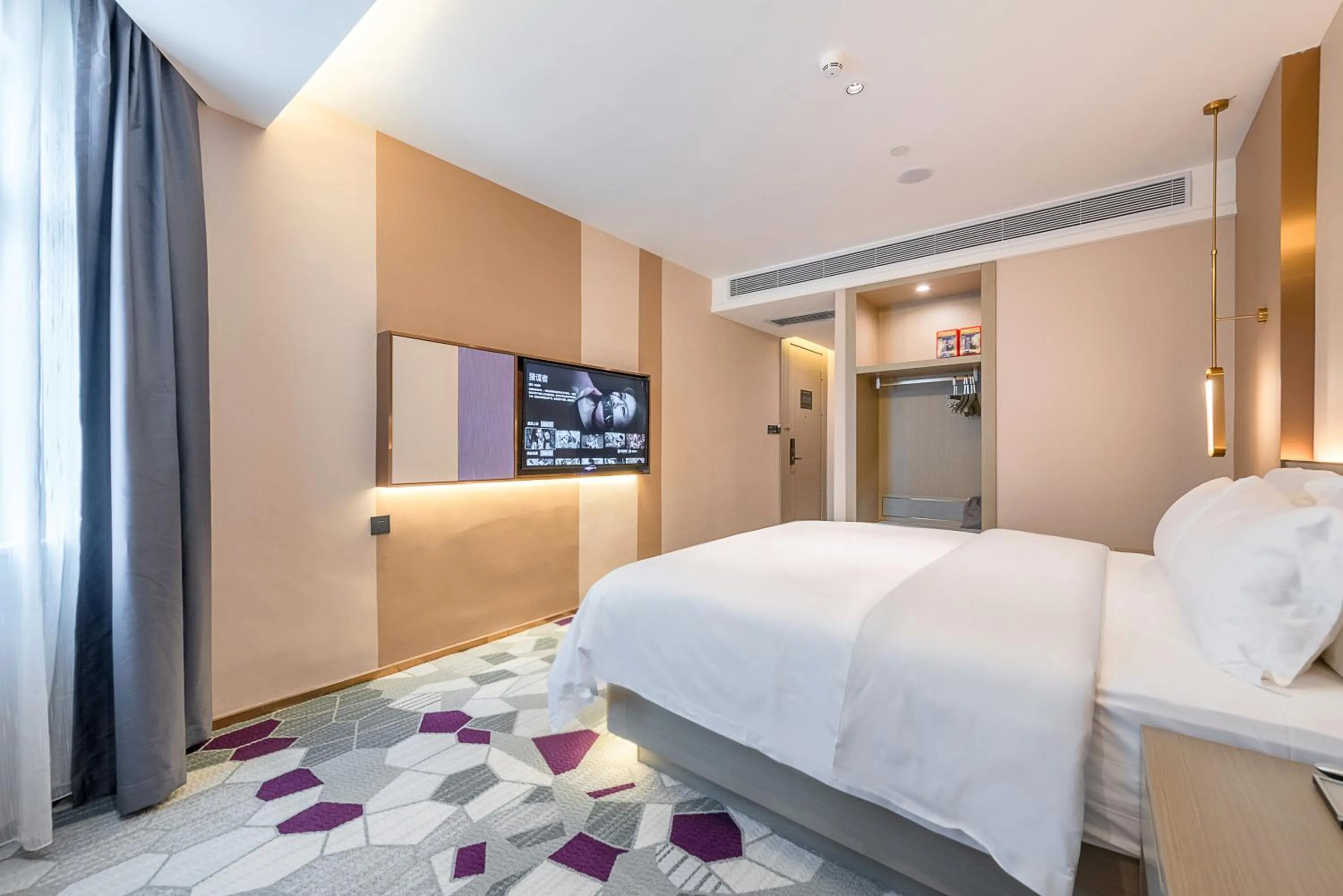 Bedroom in Lavande Hotel Shenzhen Baoan International Convention and Exhibition Center