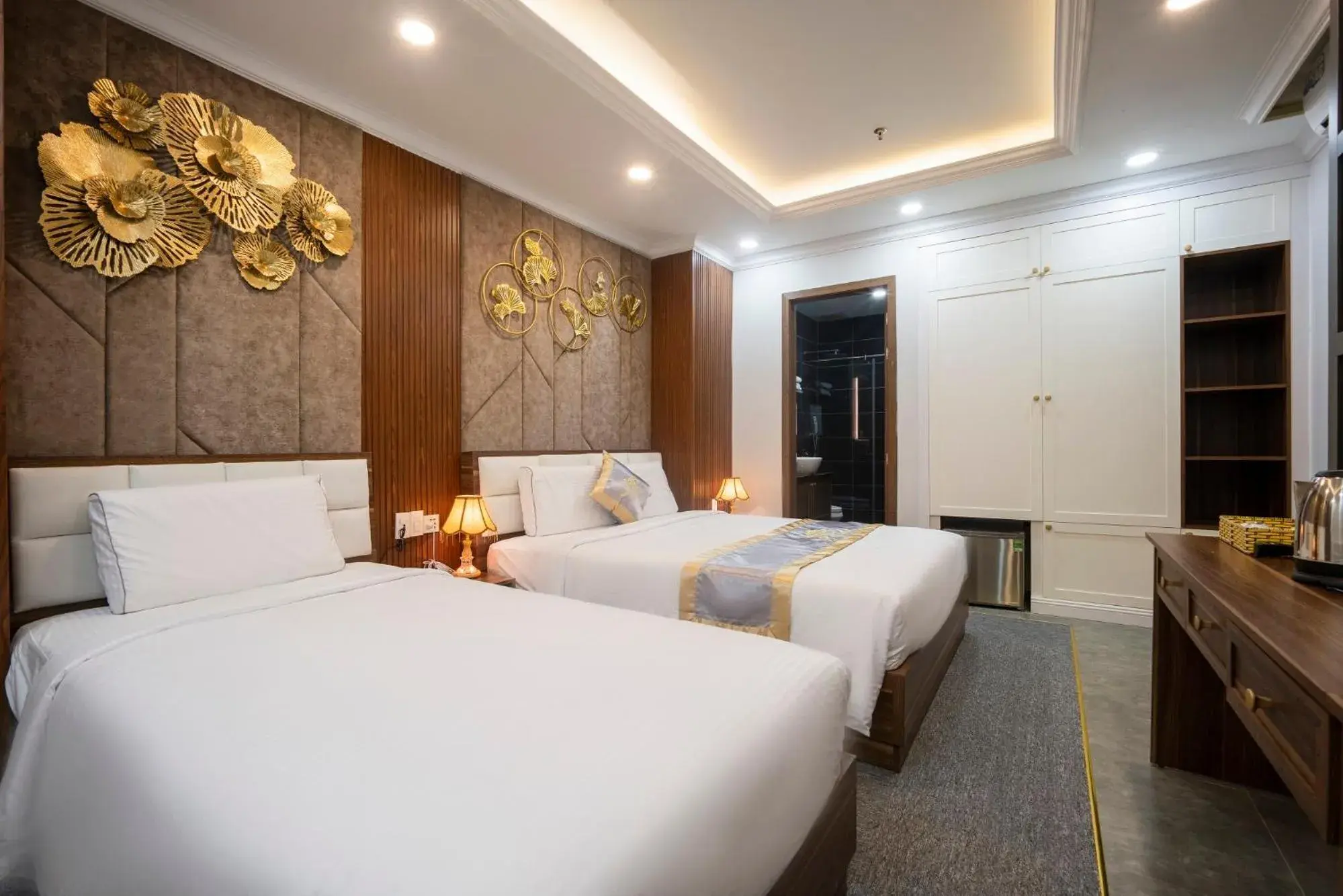 Triple Room with City View in HOTEL HAPPY PHU QUOC Triple Room with City View in HOTEL HAPPY PHU QUOC