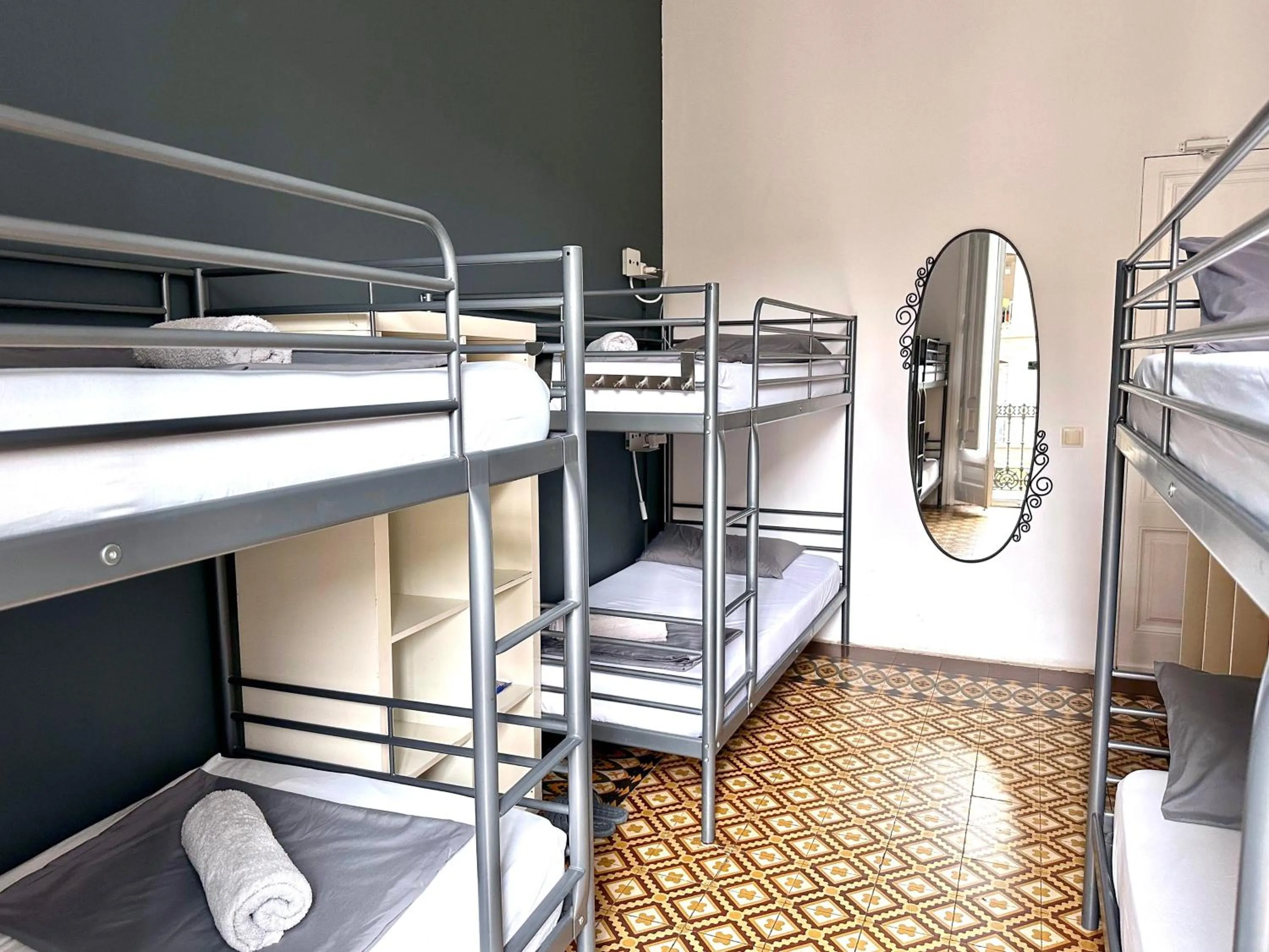 bunk bed, Bed in Fabrizzio's Petit