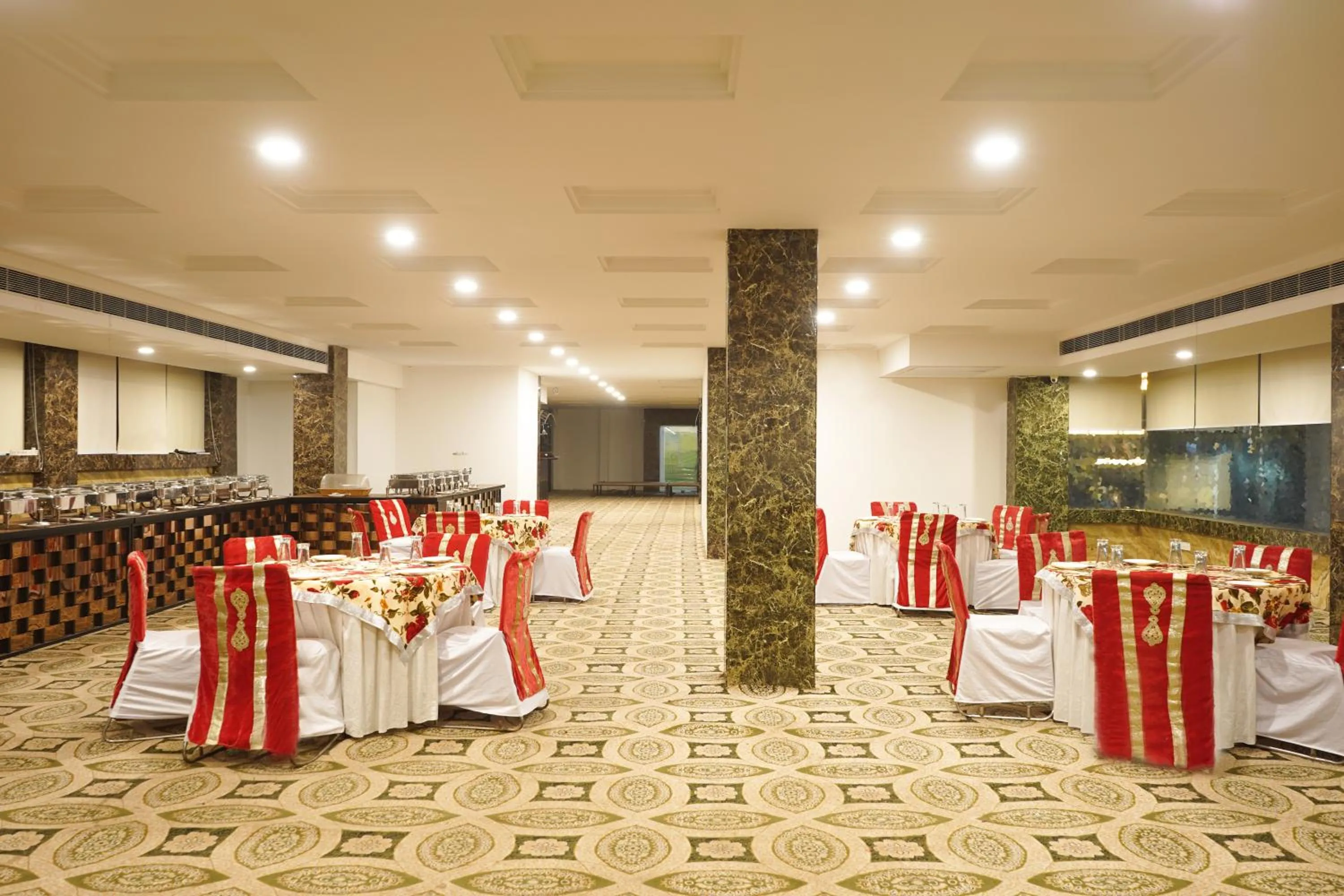 Banquet/Function facilities in Country Inn Vrindavan