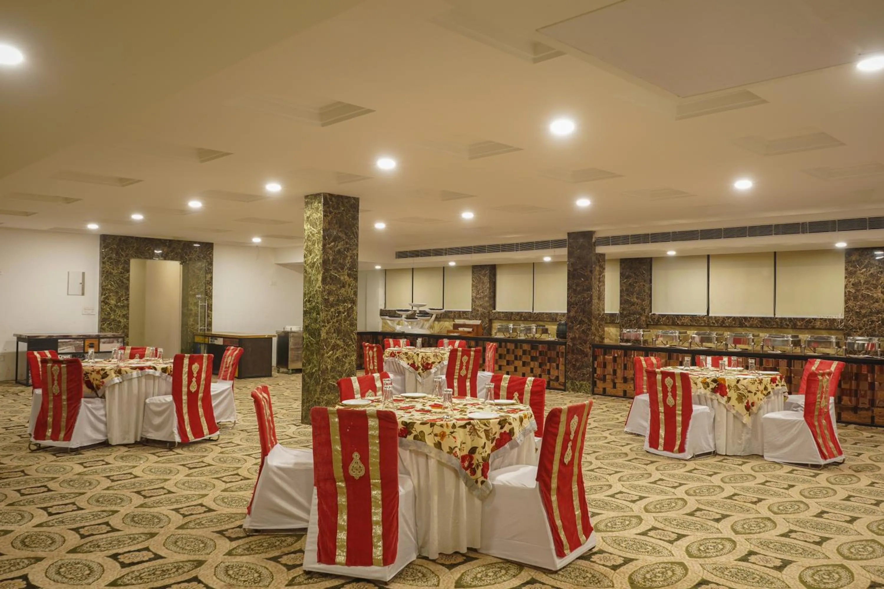 Banquet/Function facilities in Country Inn Vrindavan