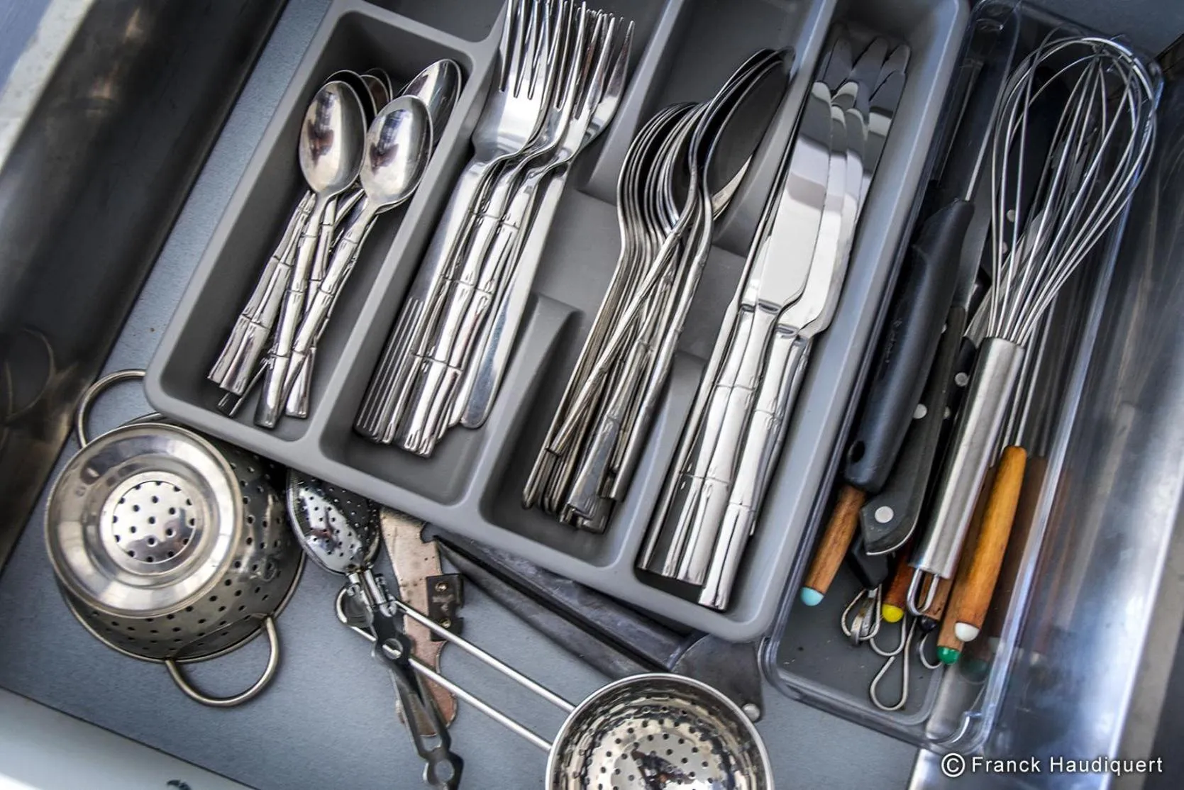 Kitchen or kitchenette in Gite Domaine de Trevety