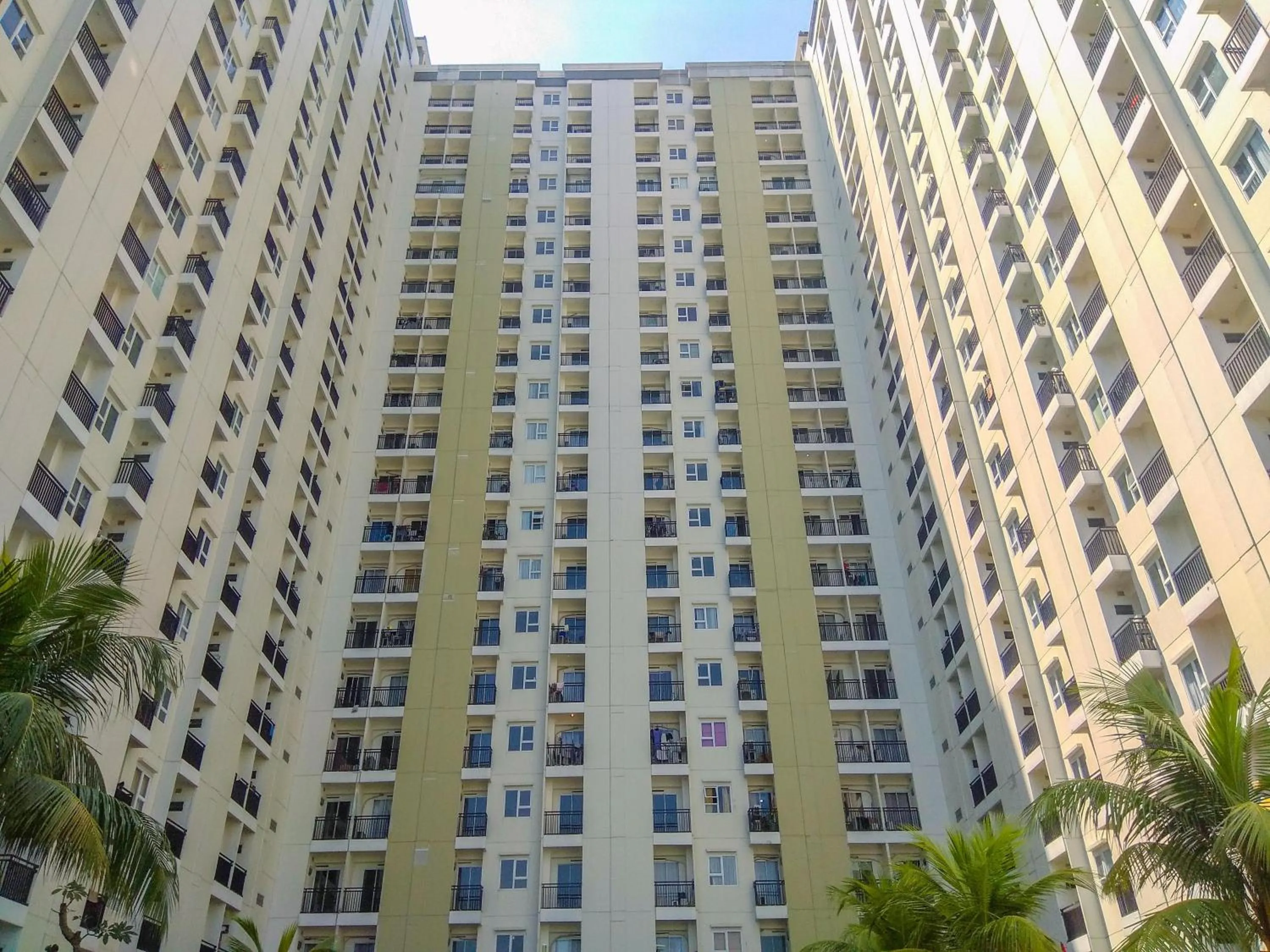 Comfortable 2BR Apartment at Cinere Resort By Travelio