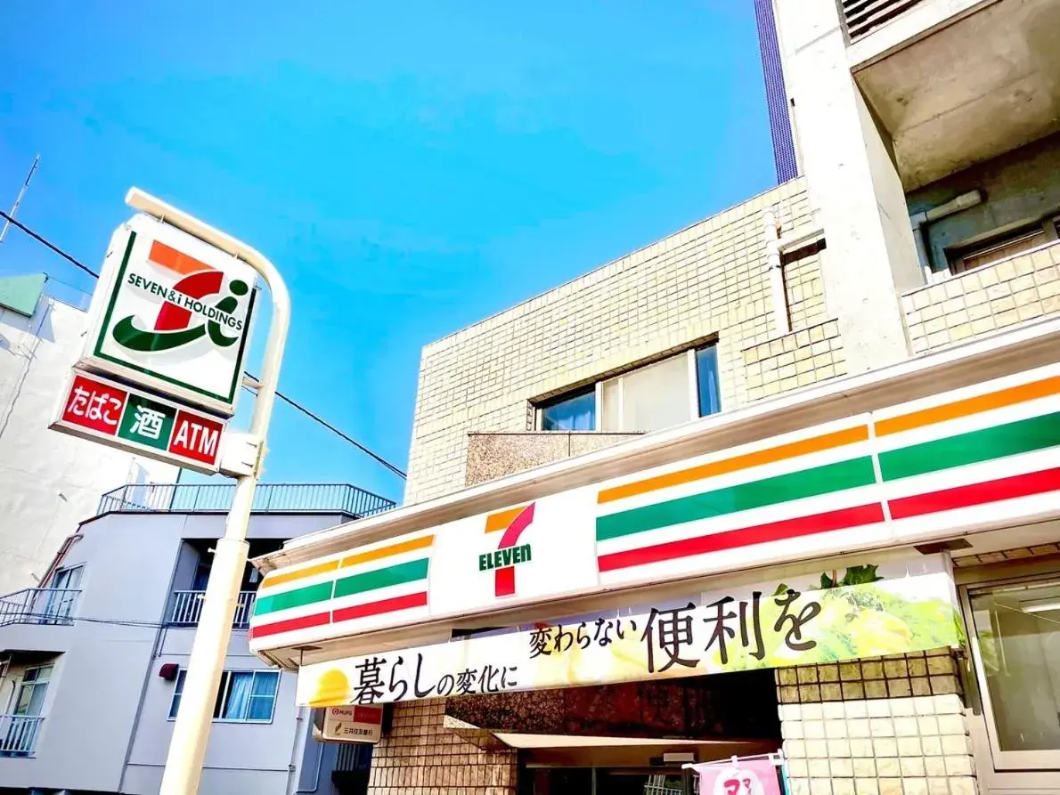 Property building in QuintessaHotel TokyoHaneda Comic&Books Property building in QuintessaHotel TokyoHaneda Comic&Books