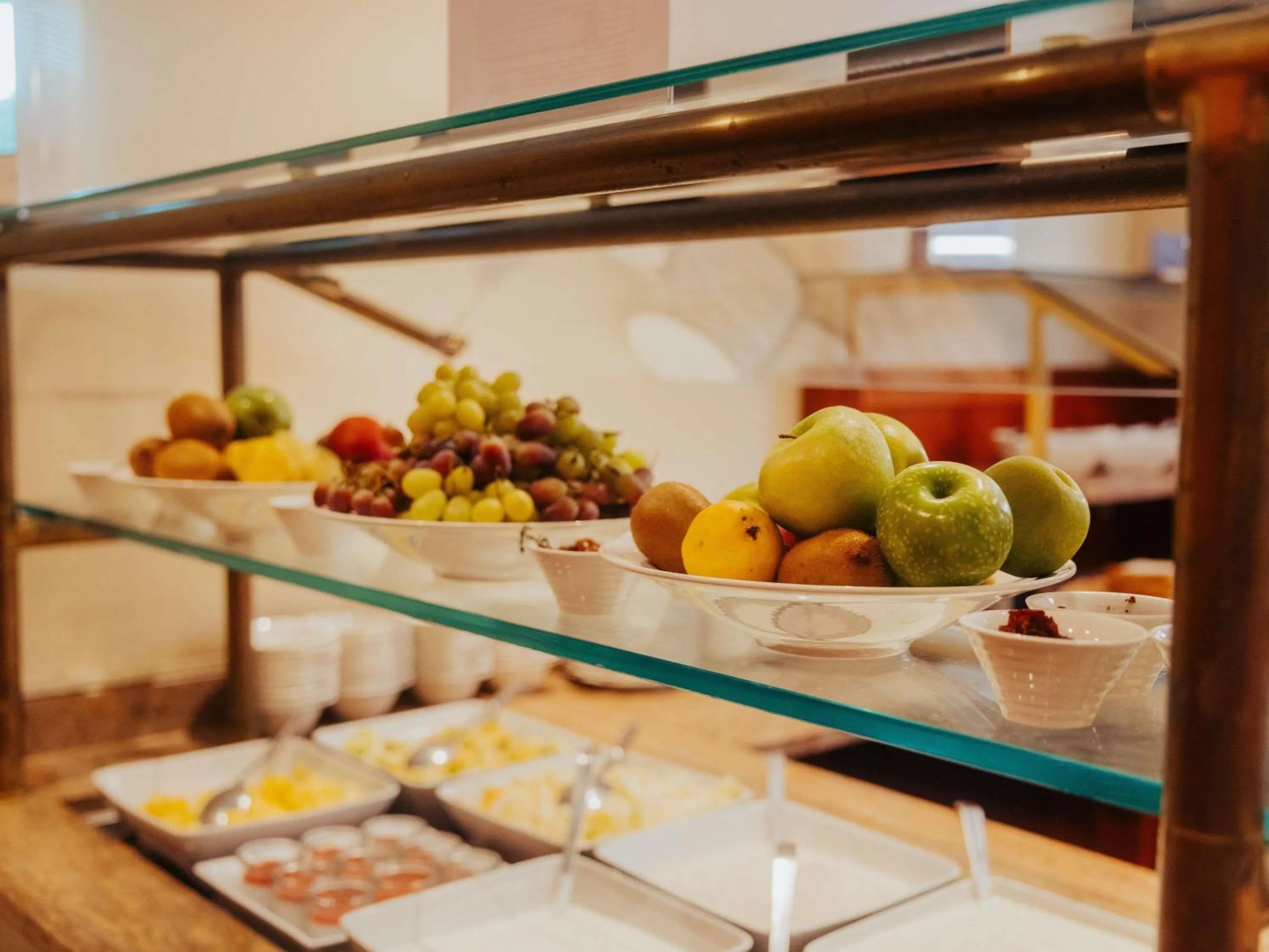 Breakfast in Mercure Grand Hotel Biedermeier Wien