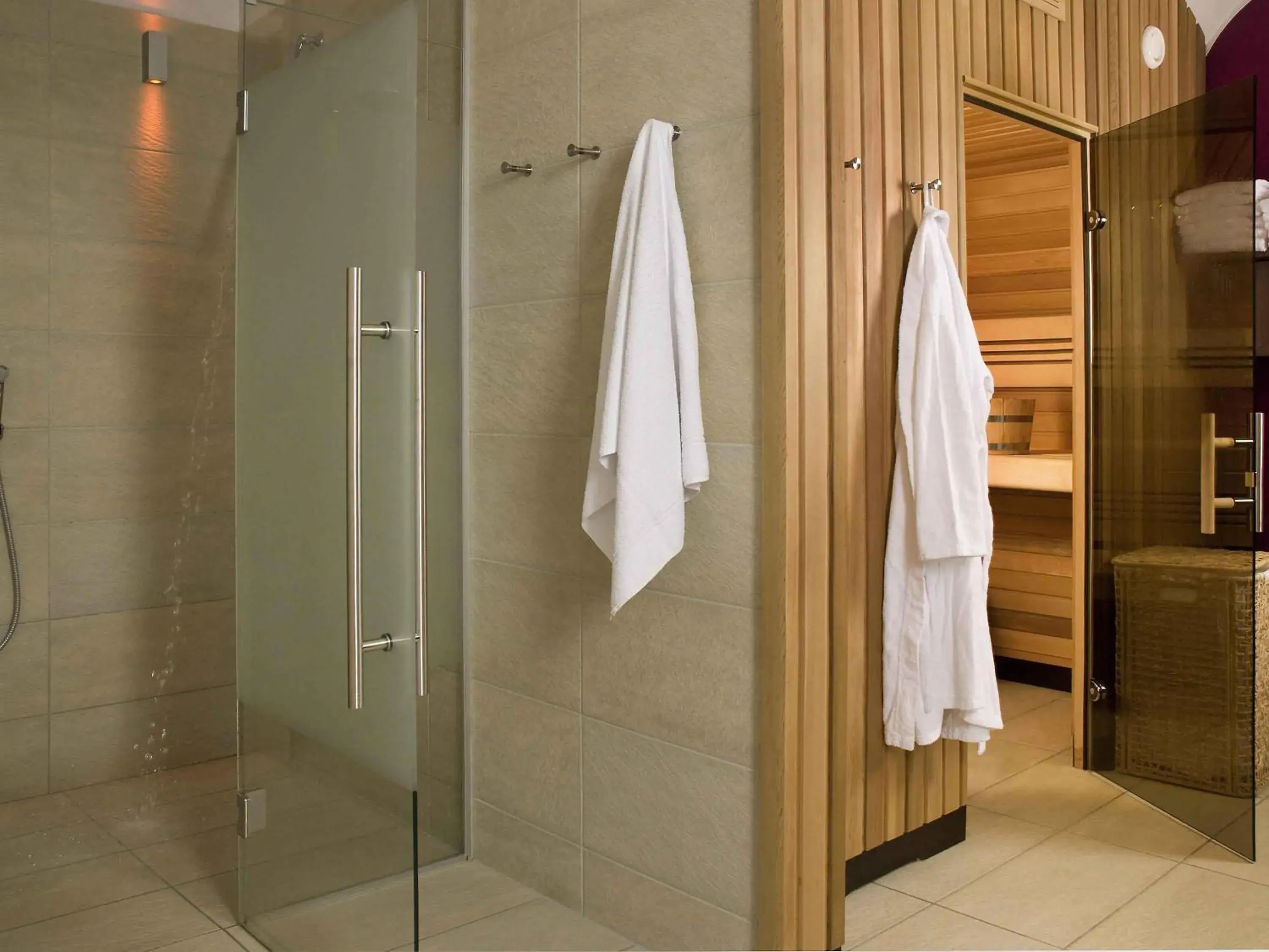 Spa and wellness centre/facilities in Mercure Grand Hotel Biedermeier Wien Spa and wellness centre/facilities in Mercure Grand Hotel Biedermeier Wien