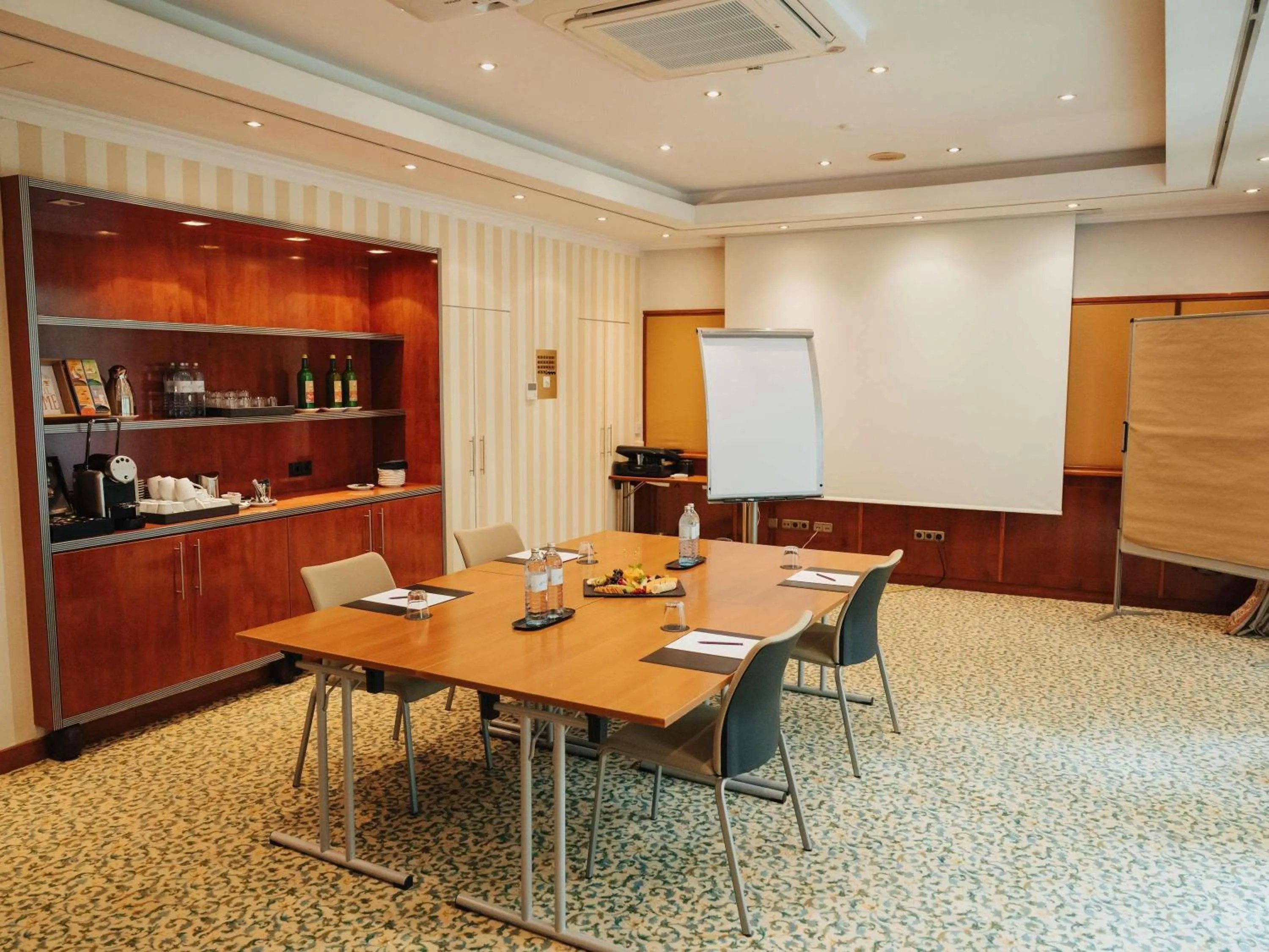Meeting/conference room in Mercure Grand Hotel Biedermeier Wien