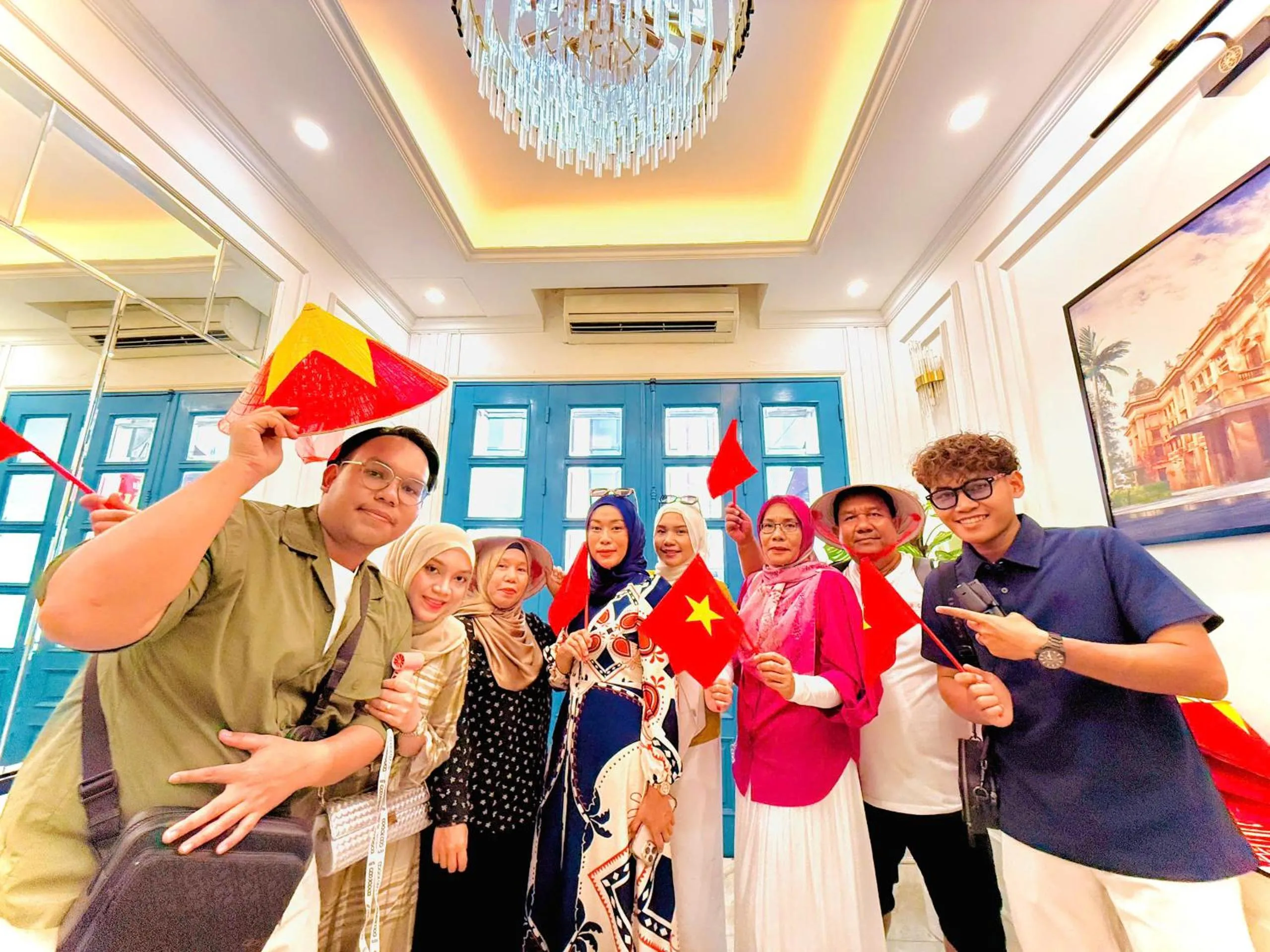 group of guests in Opera House Suites