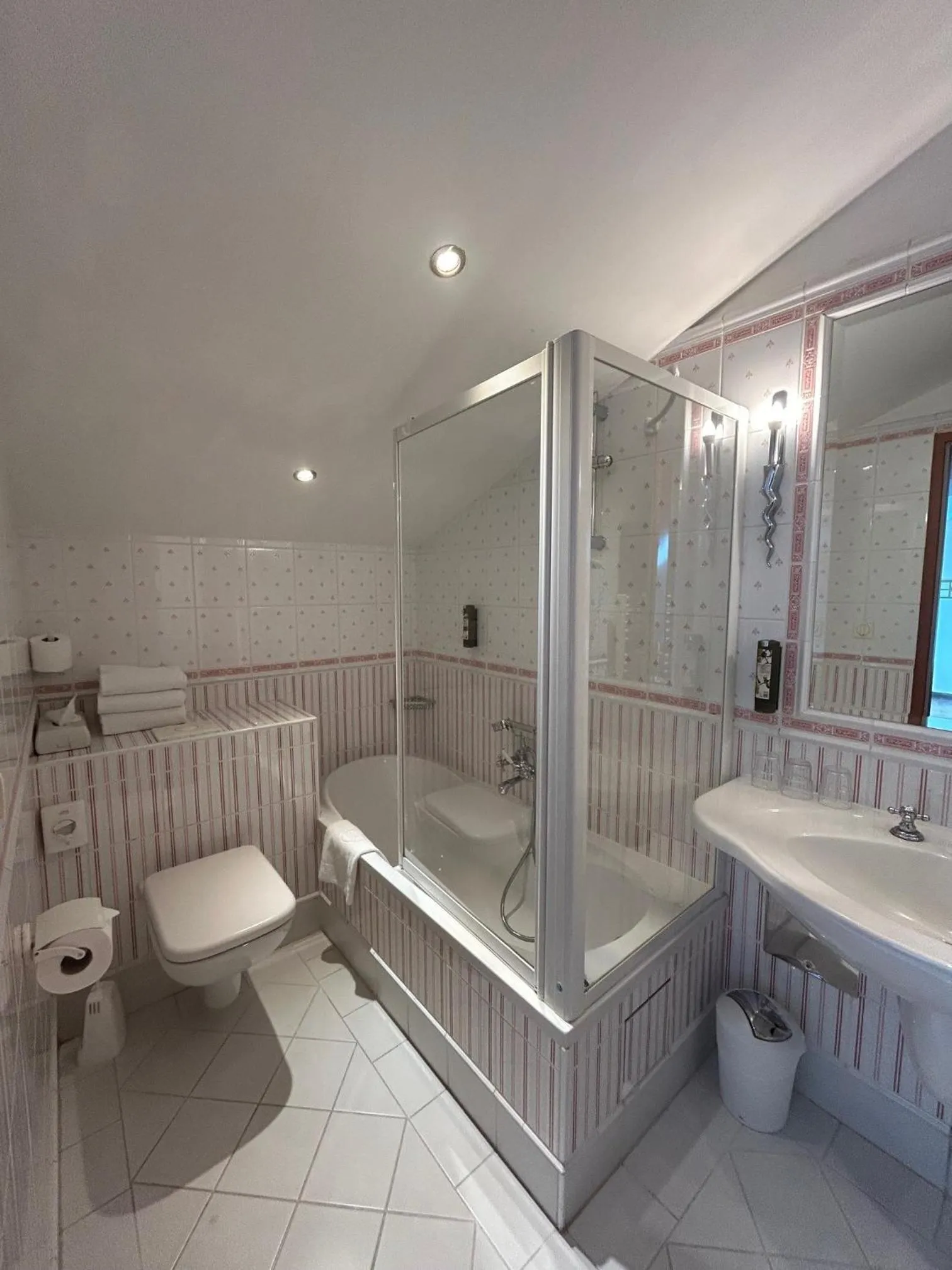 Bathroom in Hotel Am Schubertring