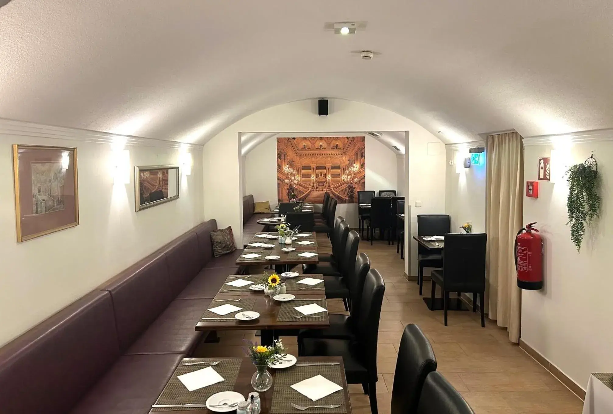 Restaurant/places to eat in Hotel Am Schubertring Restaurant/places to eat in Hotel Am Schubertring