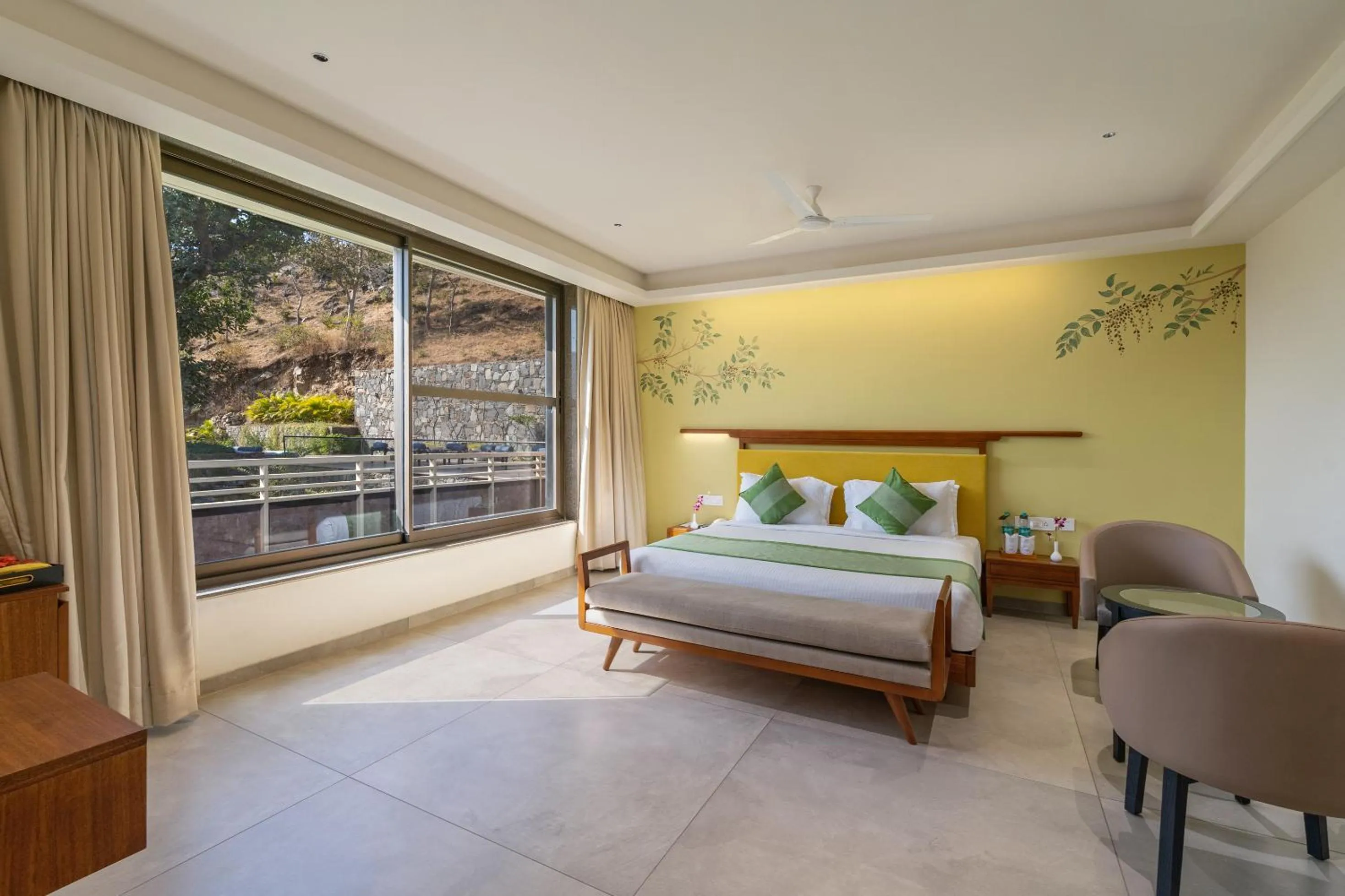 Bed in Stone Wood Premier Kumbhalgarh