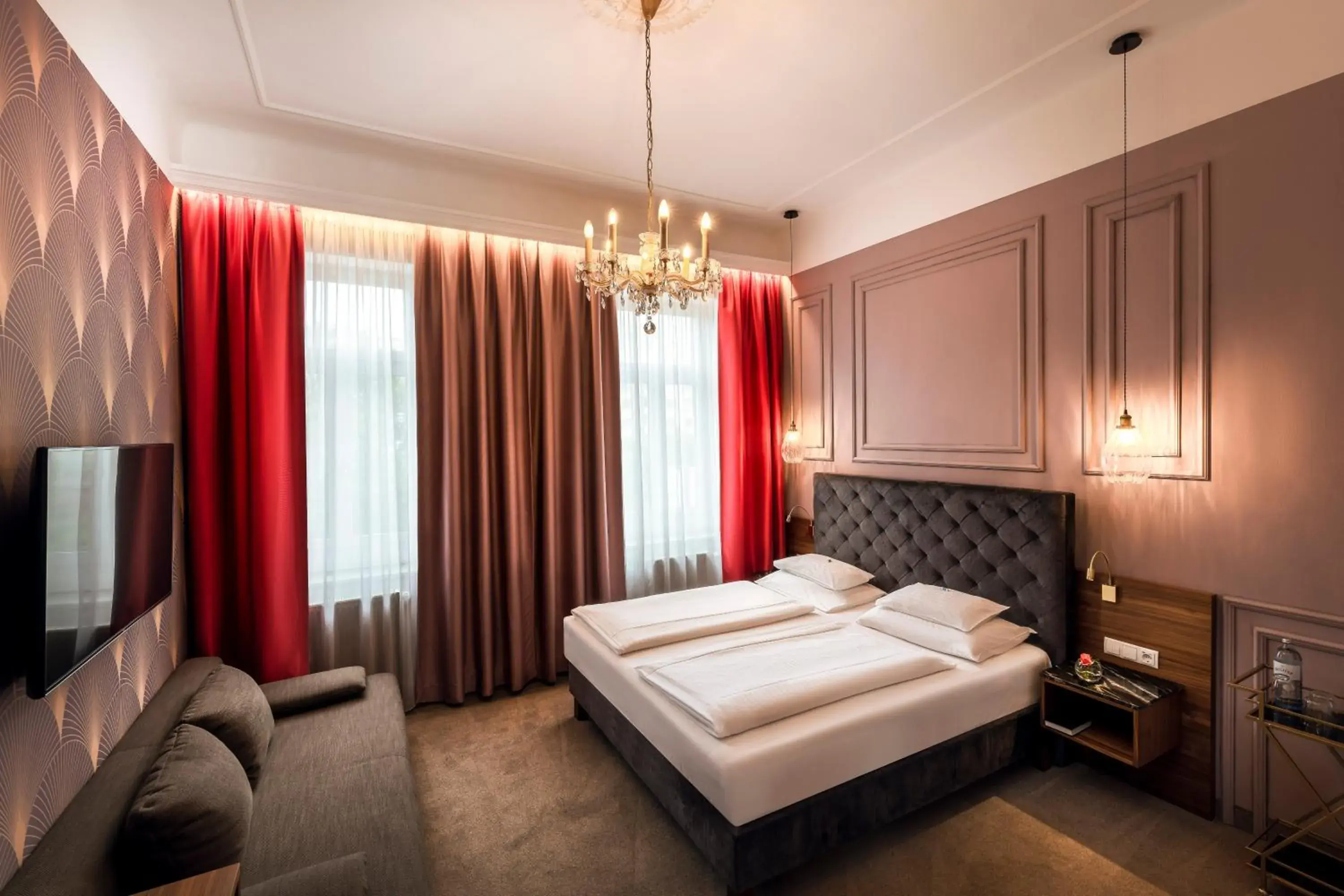 Bedroom, Bed in BoutiqueHOTEL Donauwalzer Bedroom, Bed in BoutiqueHOTEL Donauwalzer