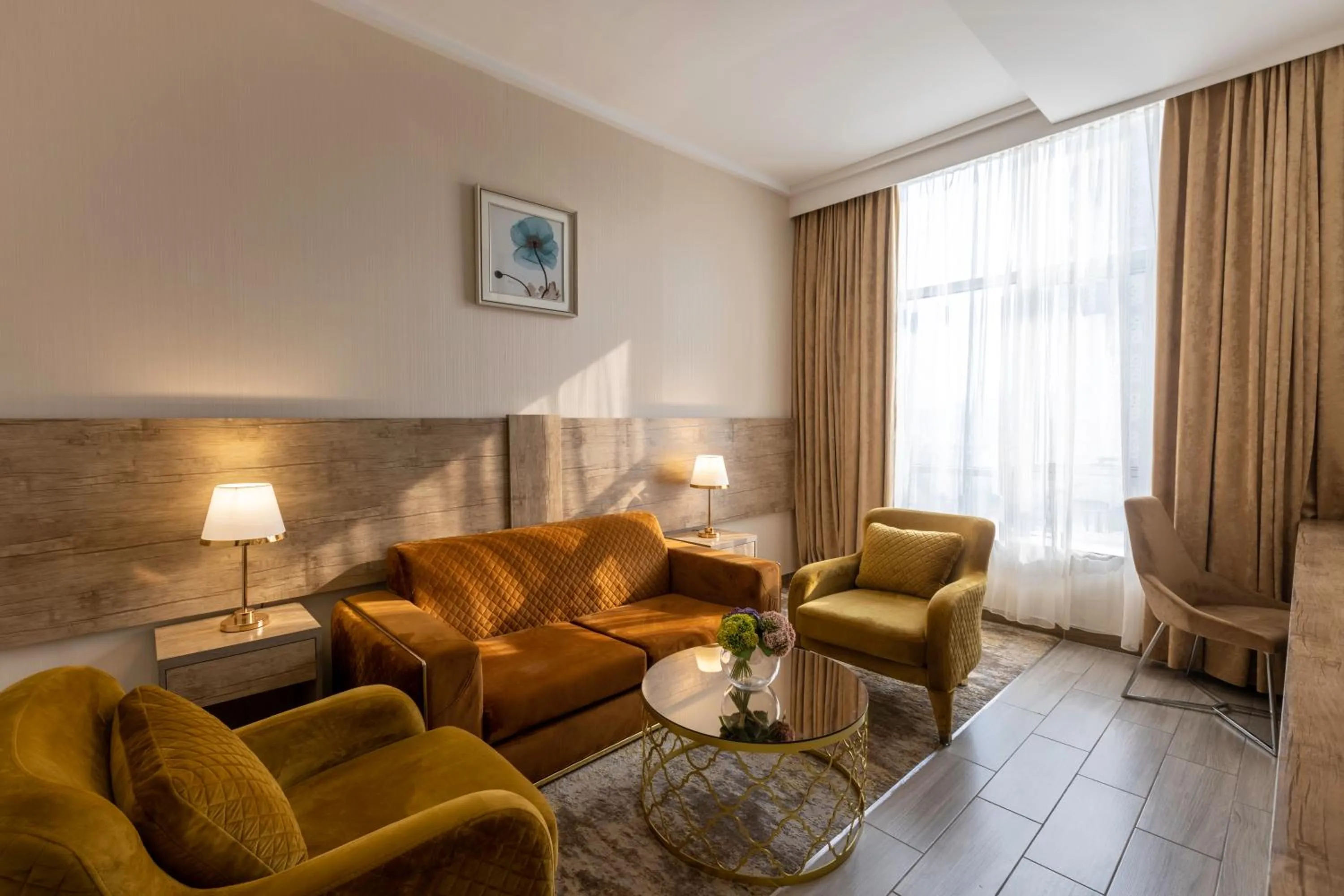 Family Suite with Balcony in Hotel 21 Makkah