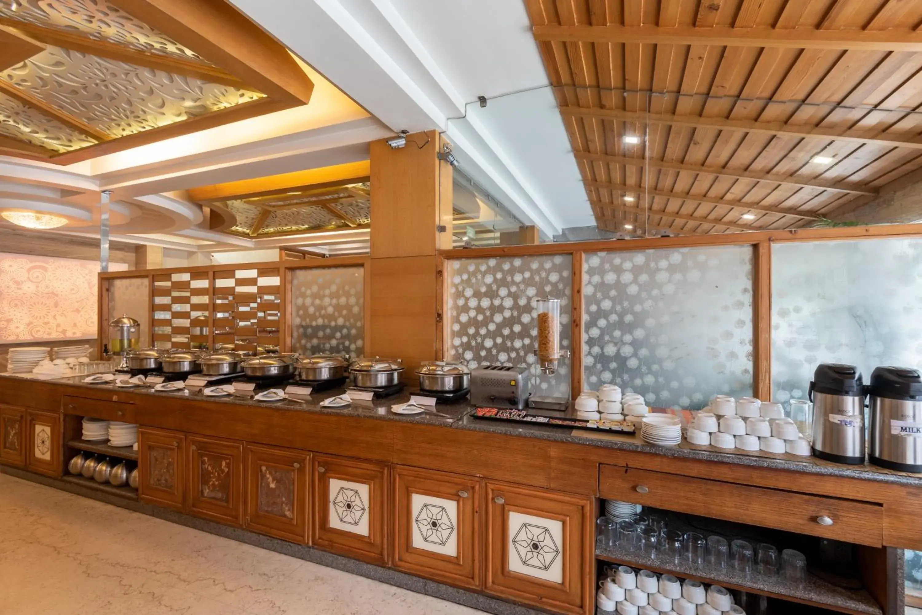 Restaurant/places to eat in Spring Valley Resorts by DLS Hotels Restaurant/places to eat in Spring Valley Resorts by DLS Hotels