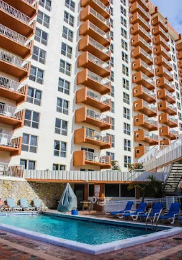 Swimming Pool in Fort Lauderdale Beach Resort a VRI Resort