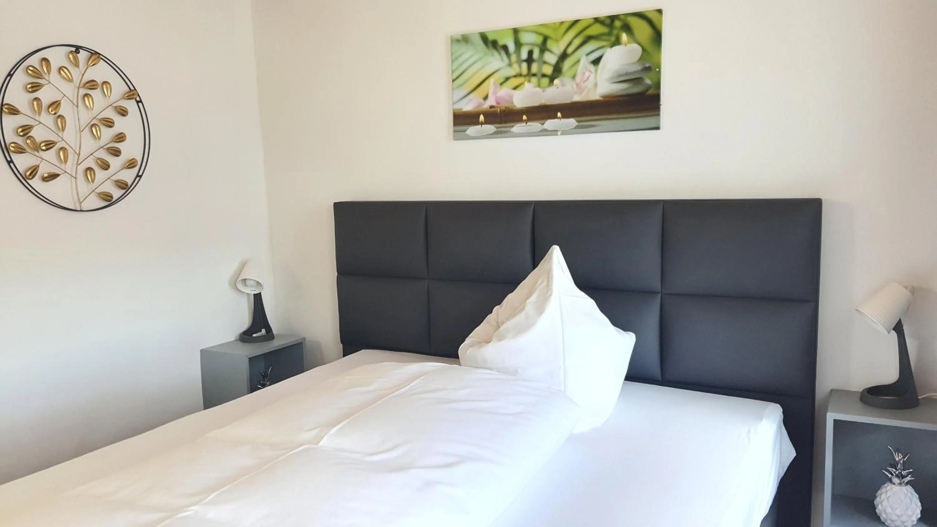 Bed in Hotel Schneiderhof