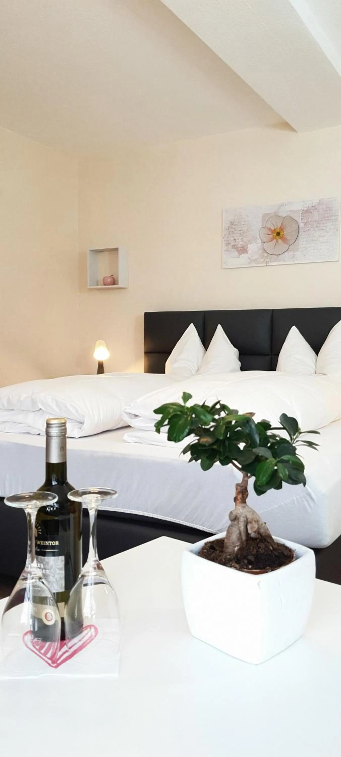 Bed in Hotel Schneiderhof