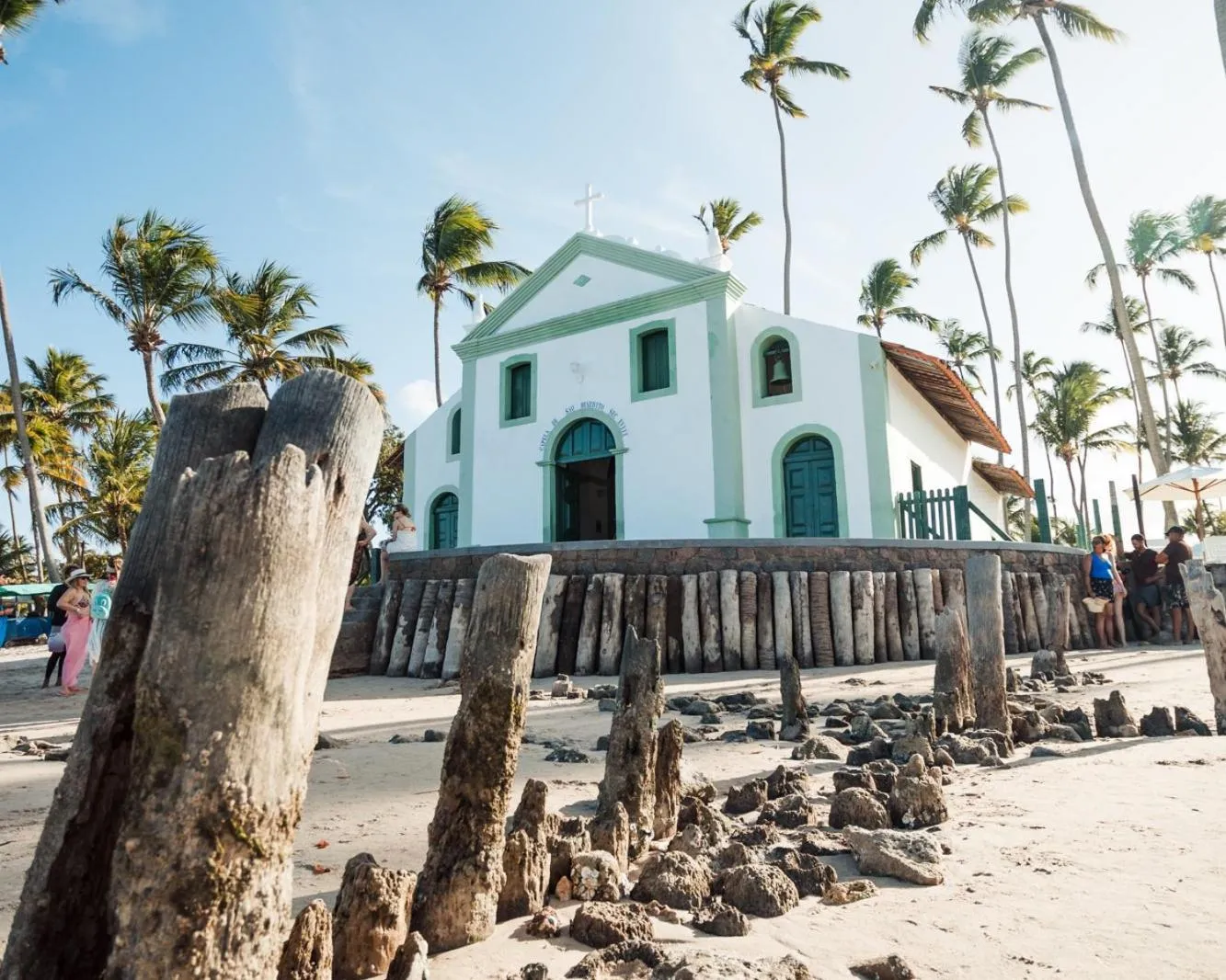 Beach in Bangalôs do Gameleiro