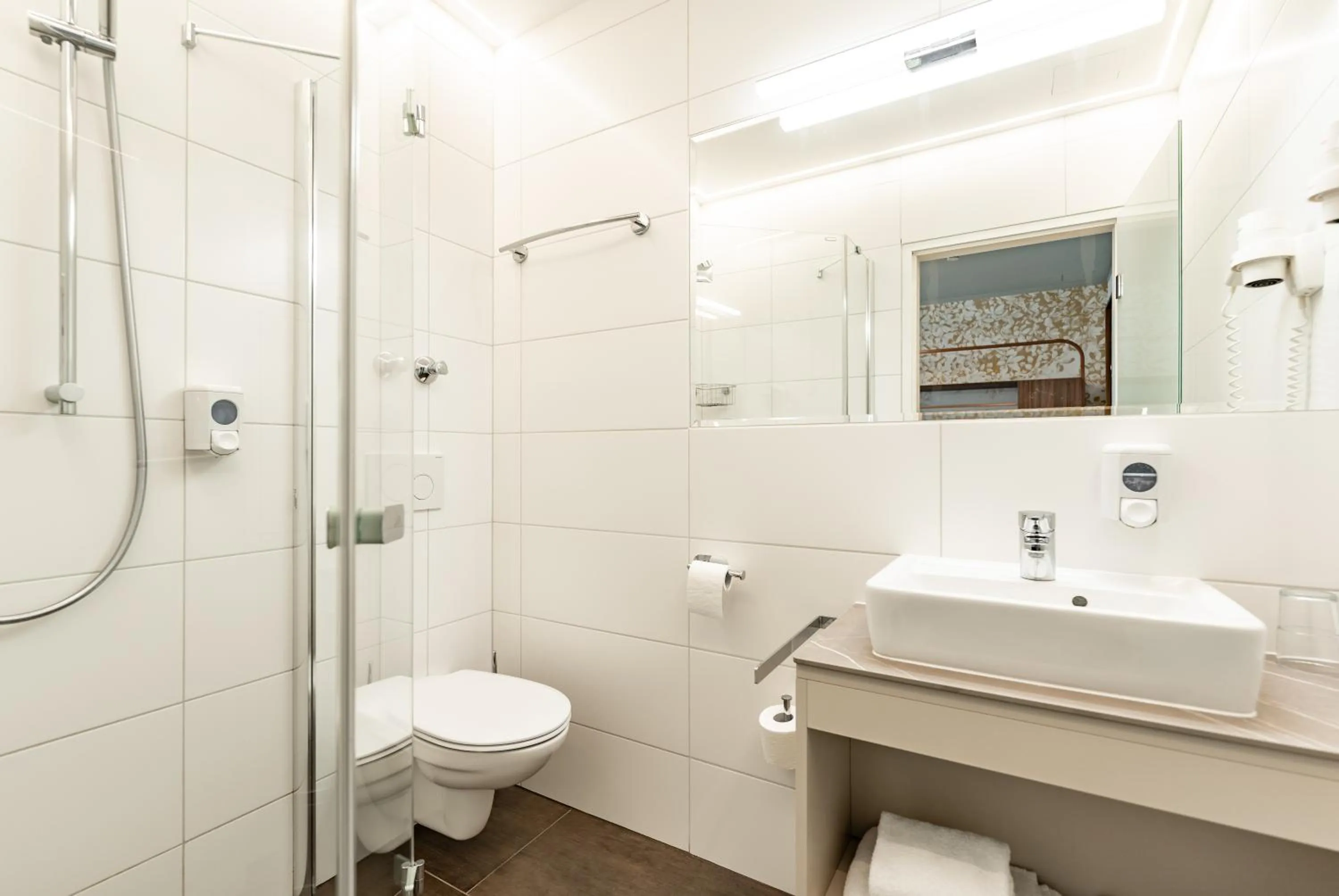 Bathroom in Hotel Lokomotive