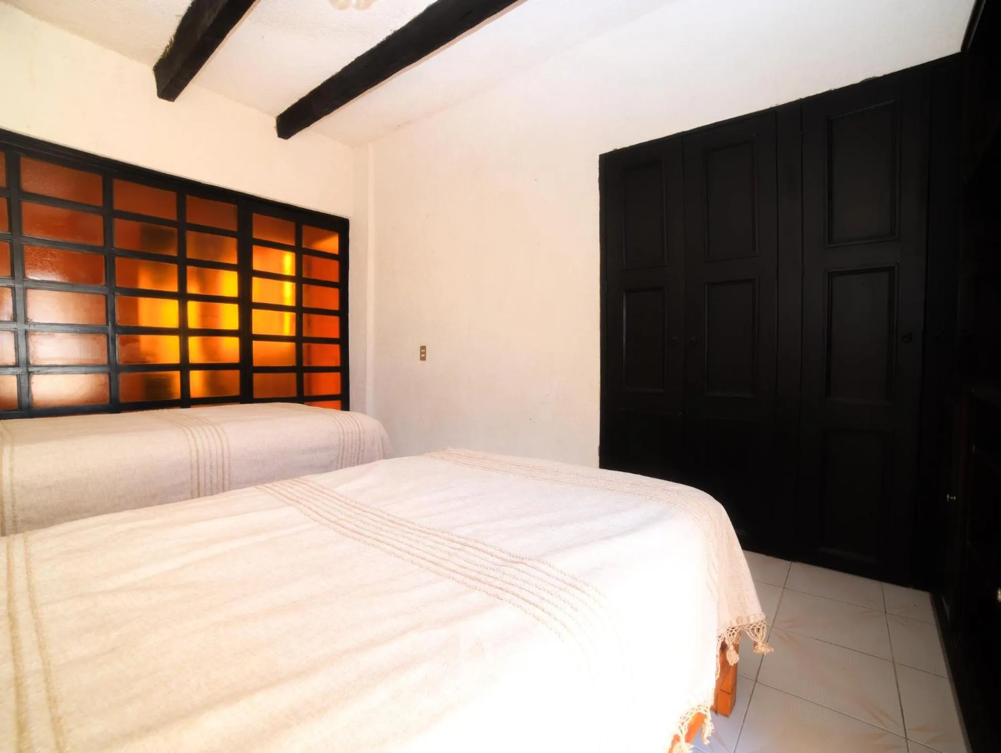 Photo of the whole room, Bed in Casa de las Cruces Taxco