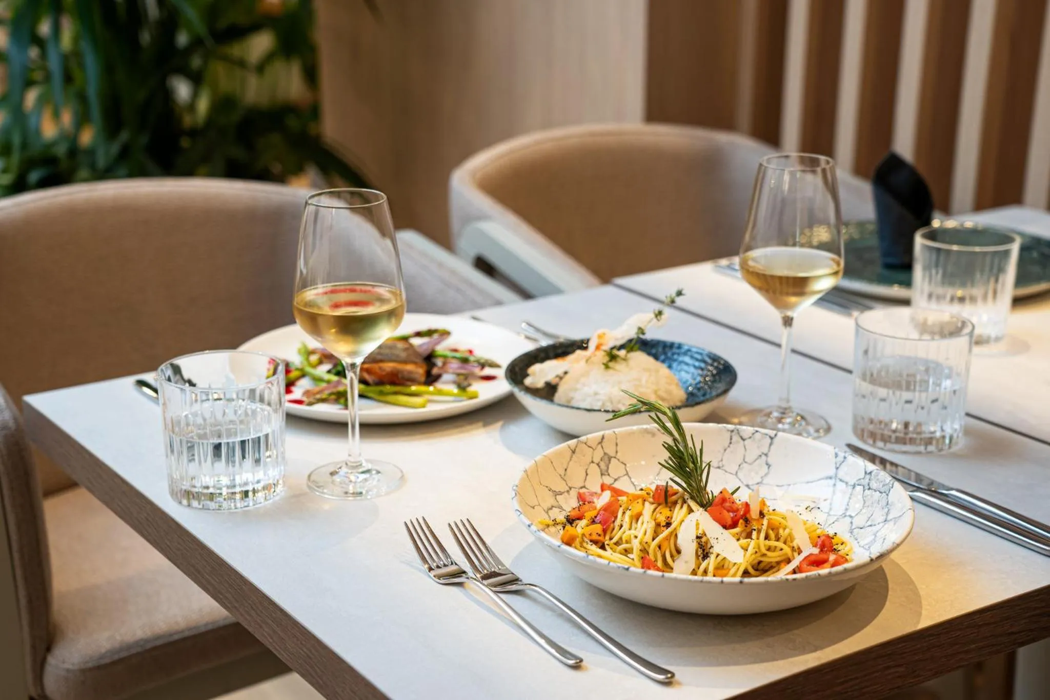 Restaurant/places to eat in voco Vienna Prater by IHG