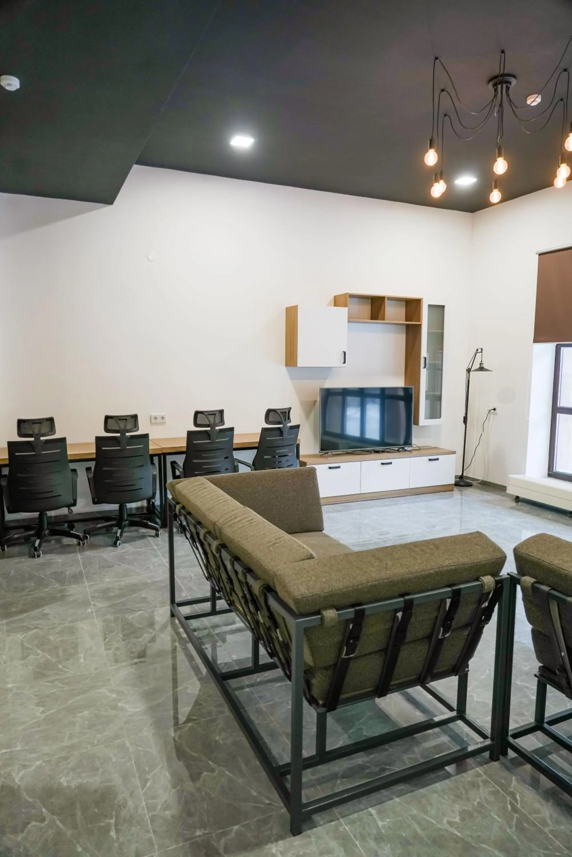 Business facilities in Sulu Hostel