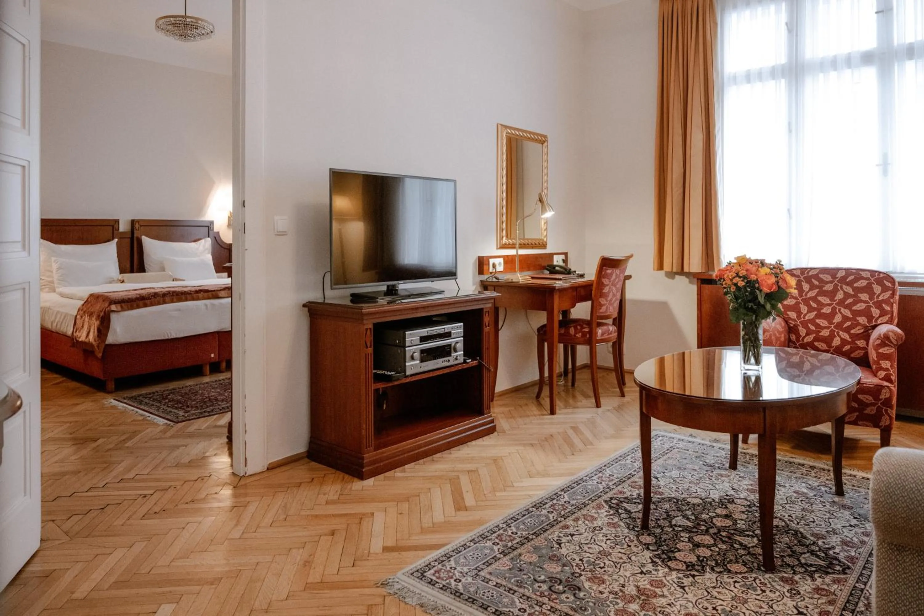 Photo of the whole room, Bed in Hotel City Central