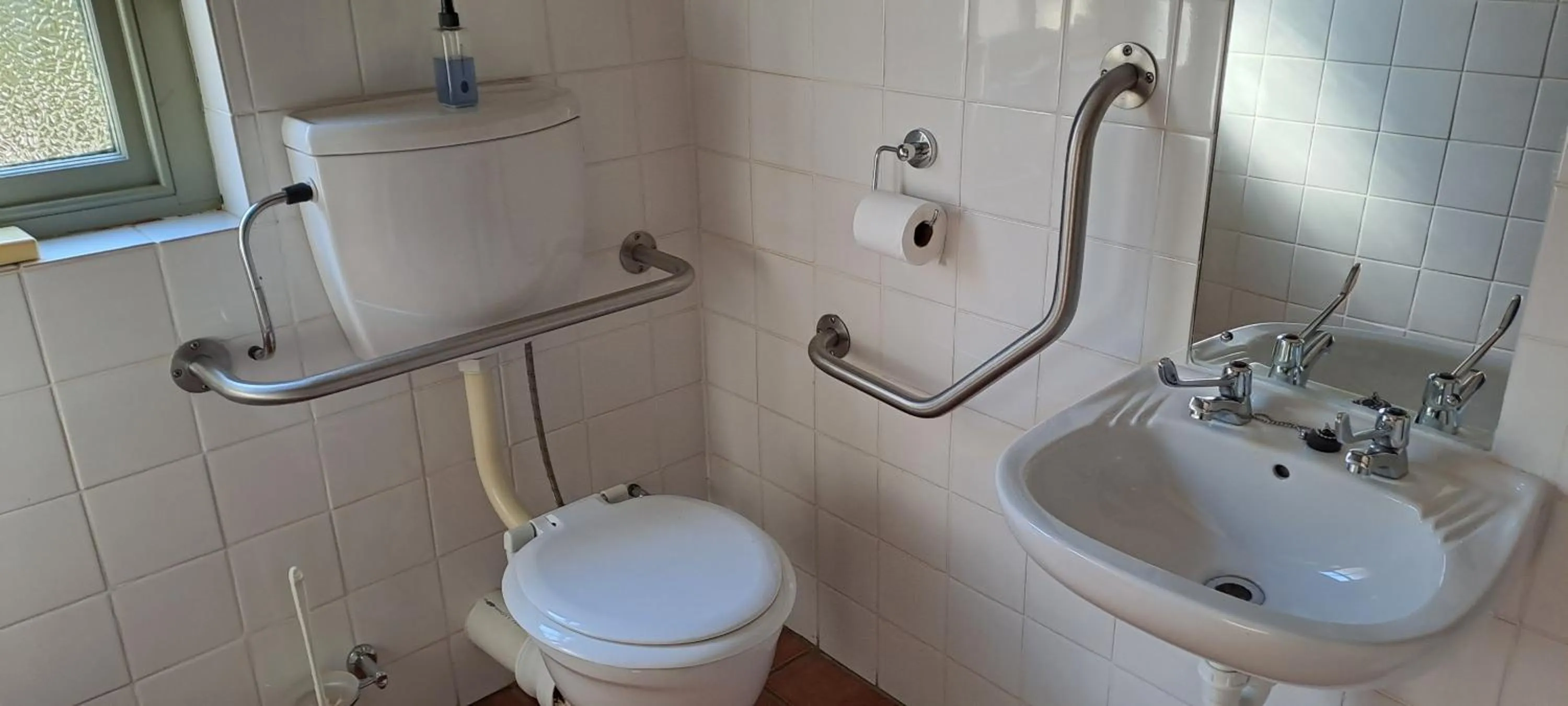 Toilet in HouseMartin Lodge & Self Catering