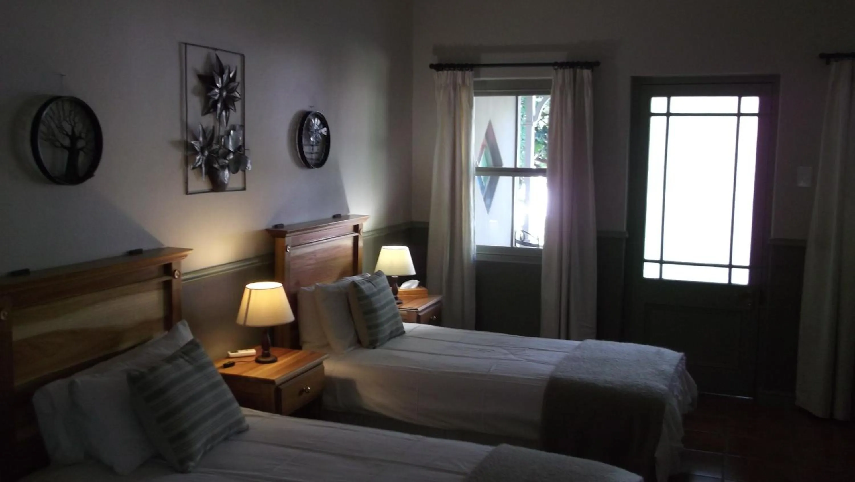 Photo of the whole room, Bed in HouseMartin Lodge & Self Catering