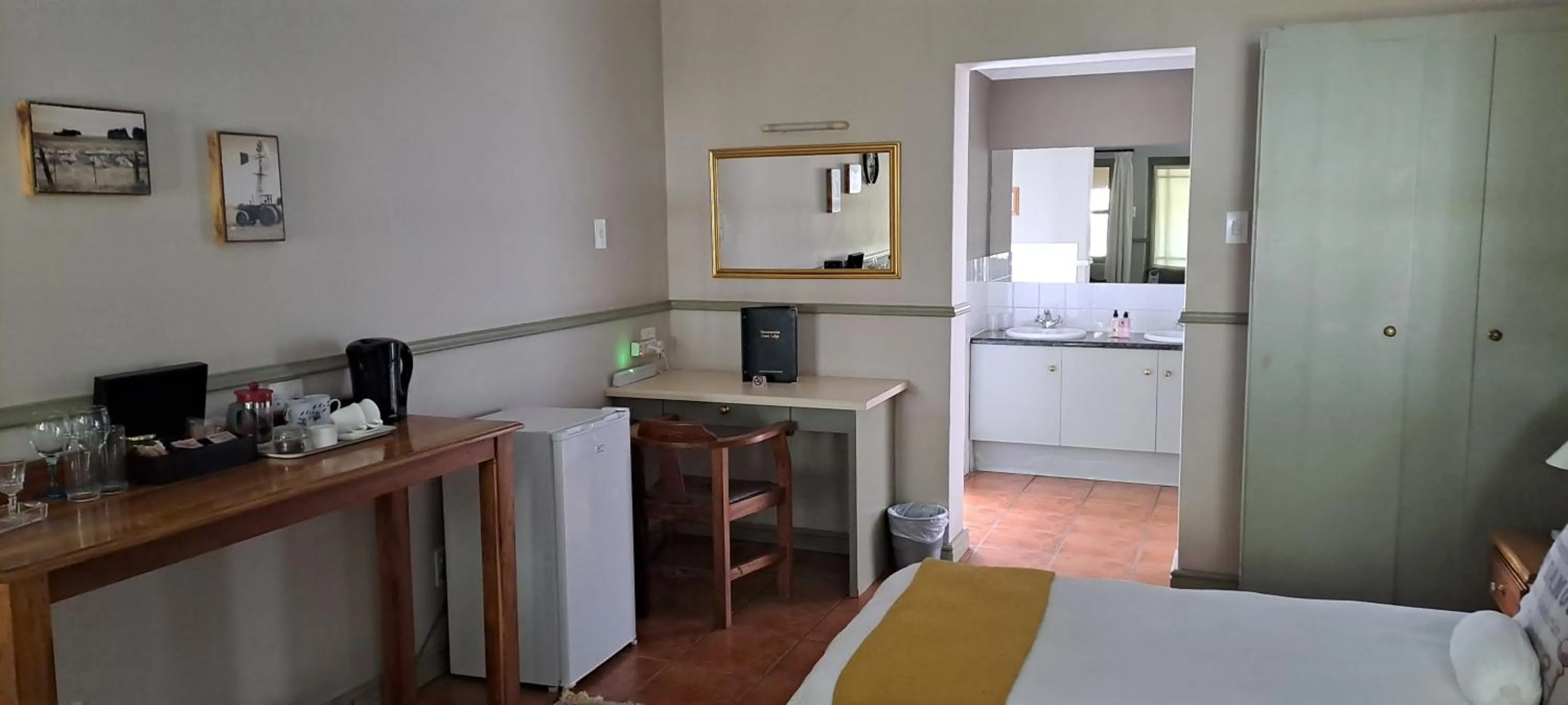 View (from property/room), Bed in HouseMartin Lodge & Self Catering