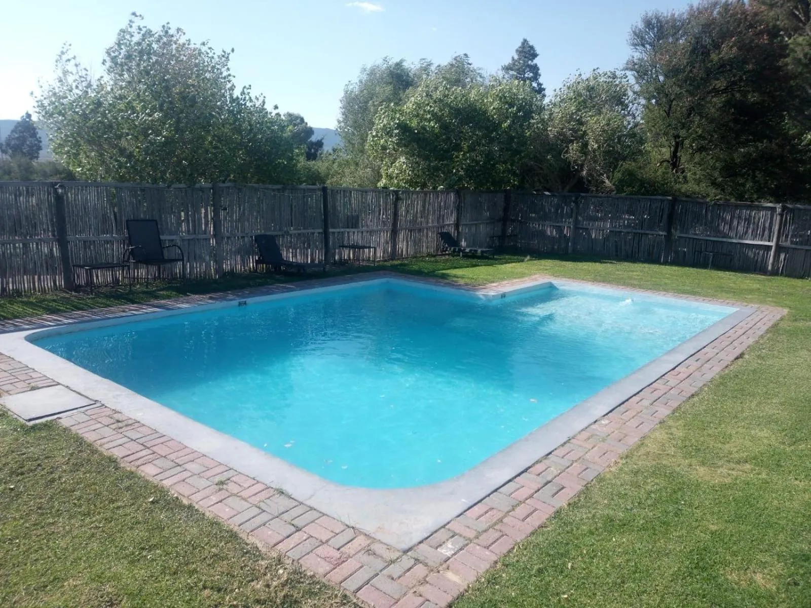 Swimming pool in Wagon Wheel Country Lodge