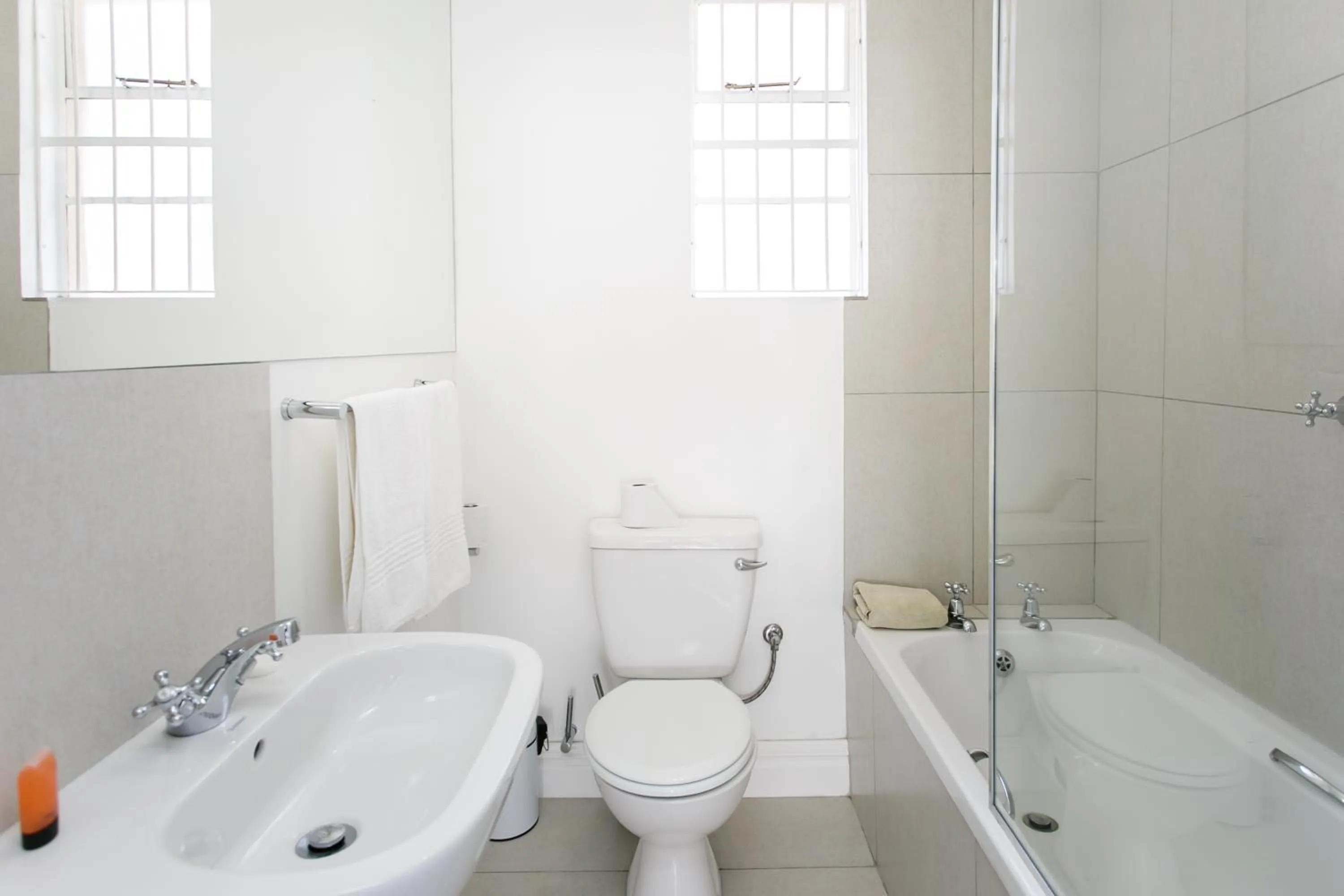 Bathroom in Wagon Wheel Country Lodge