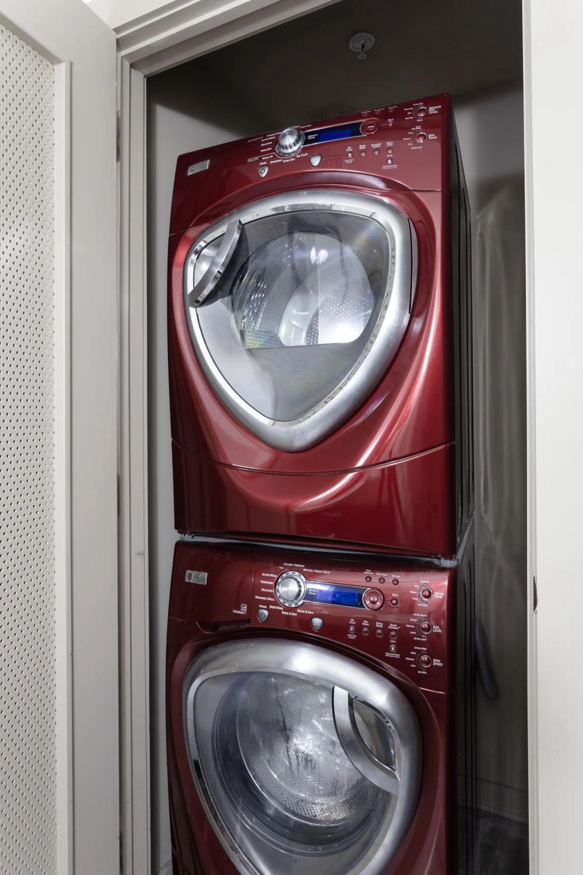 washing machine in Mint House Nashville - The Gulch - 11th Ave S