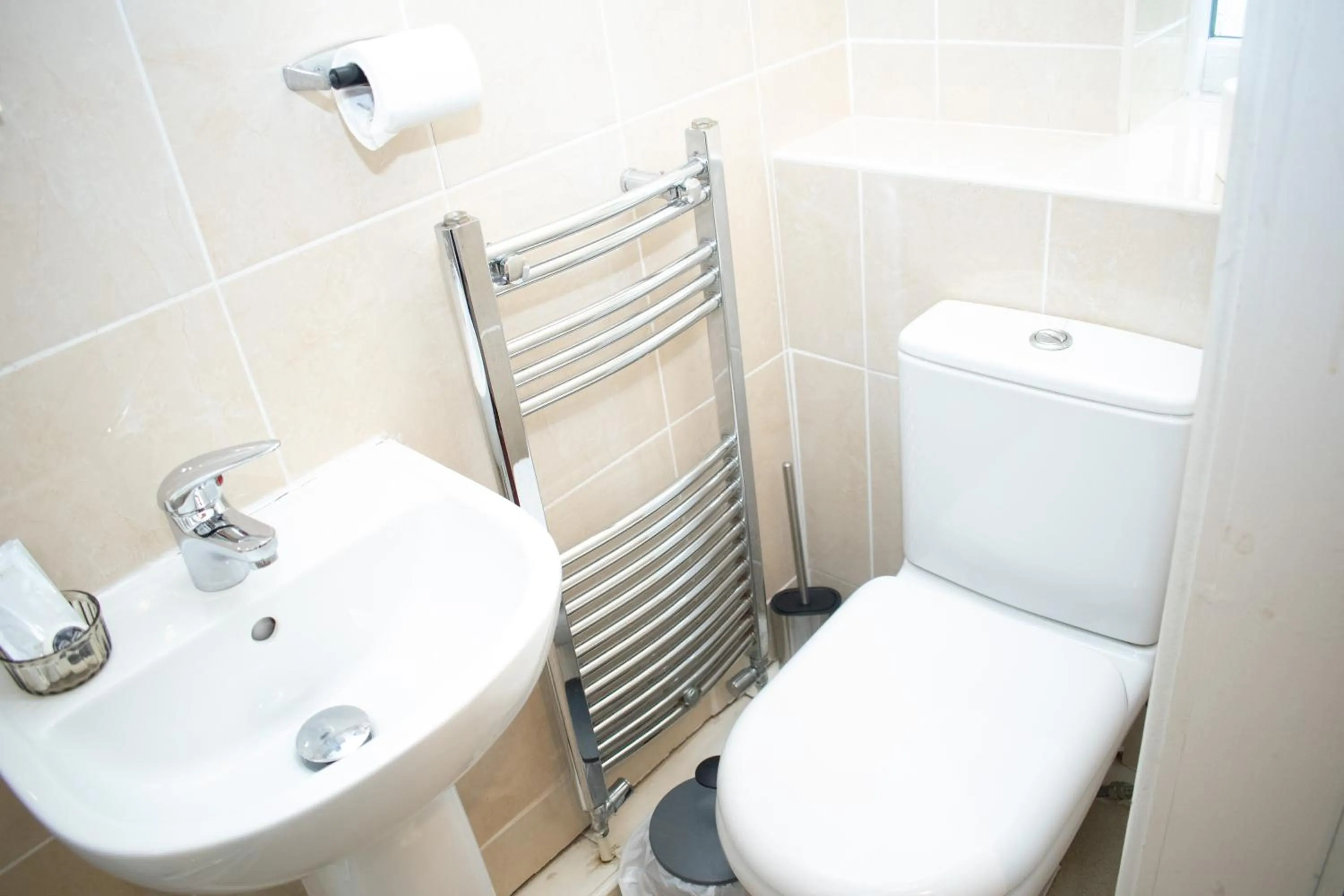 Toilet in Royal Square Hotel - NEC & Birmingham Airport