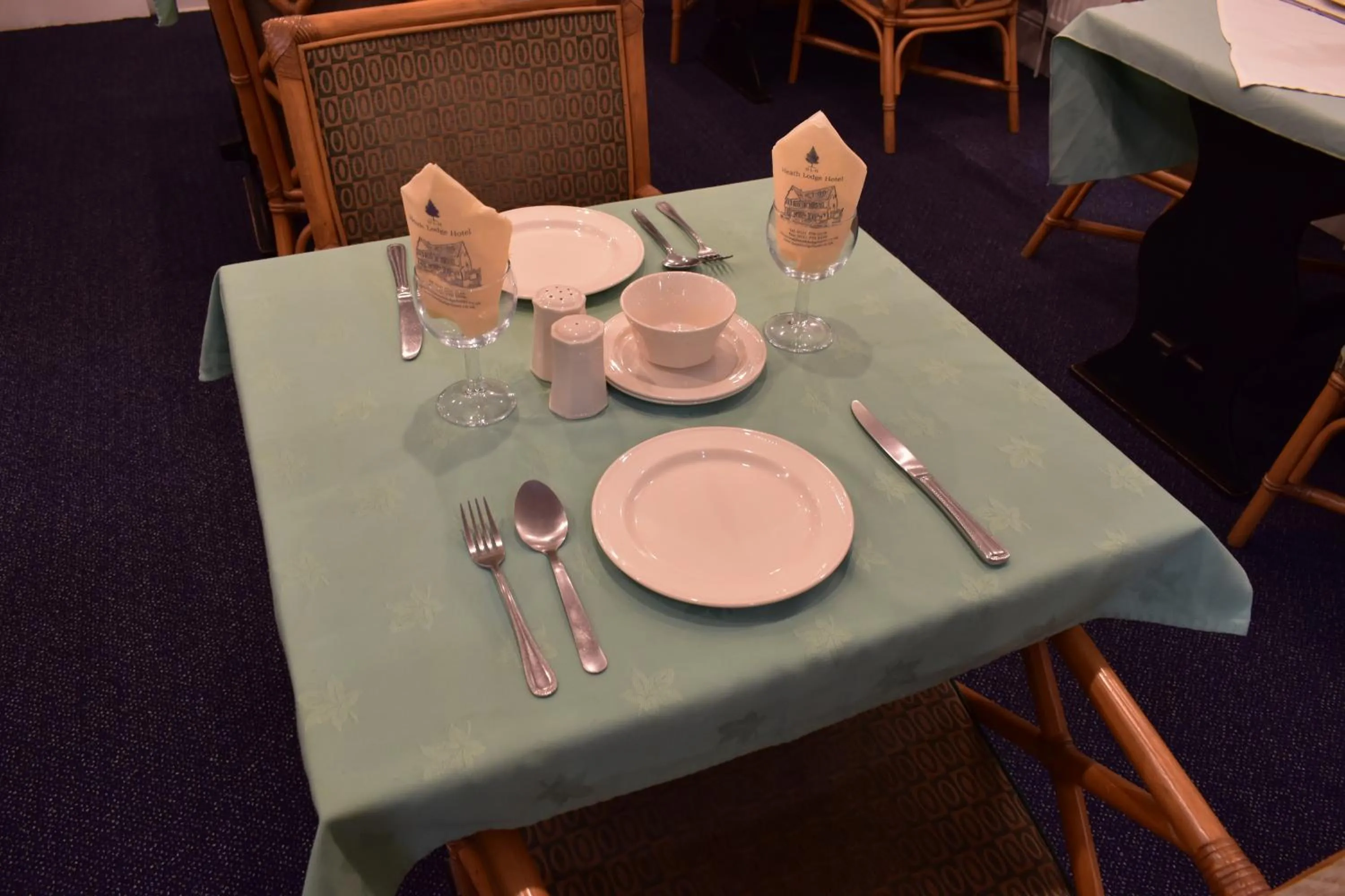 Restaurant/places to eat in Royal Square Hotel - NEC & Birmingham Airport