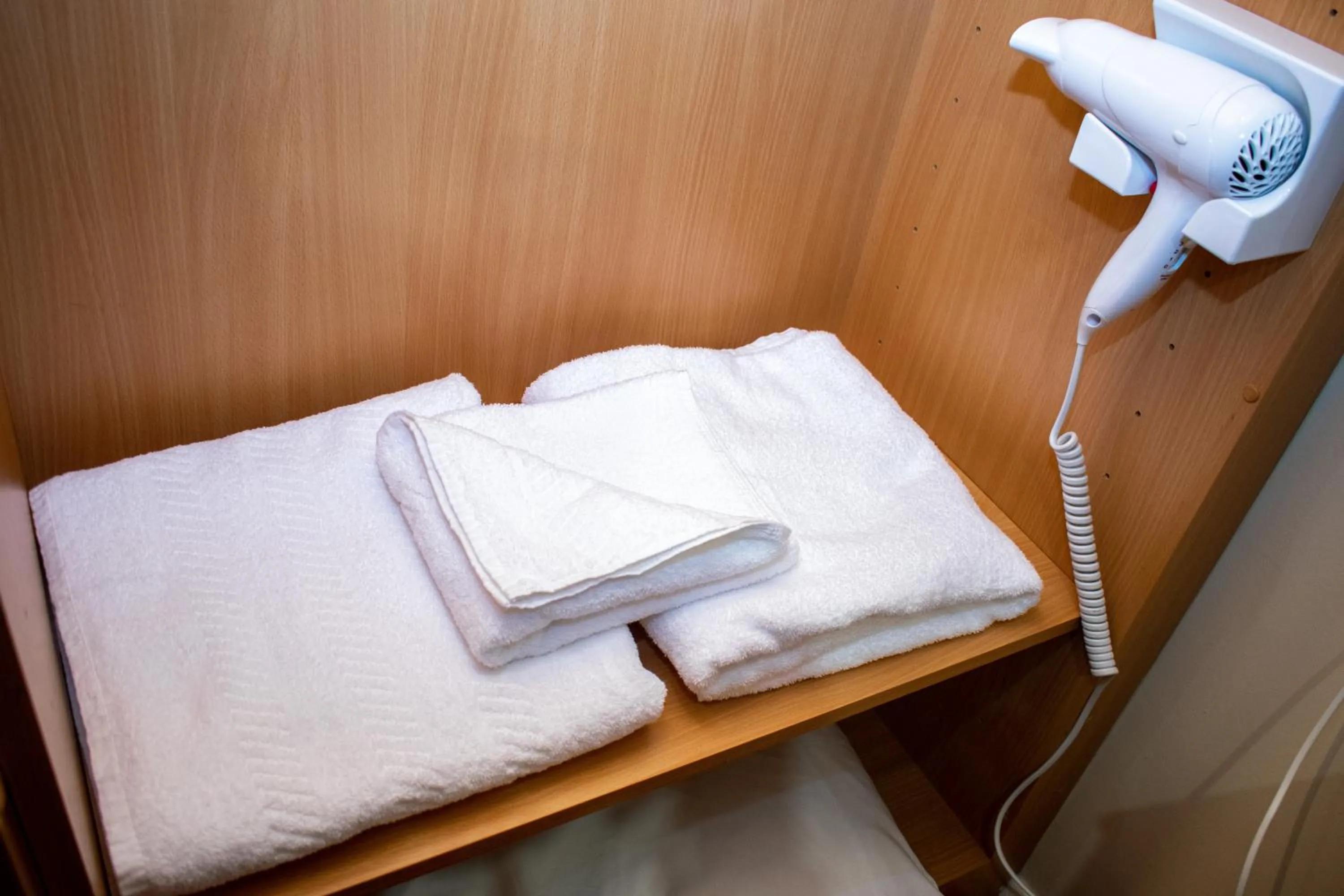 towels in Royal Square Hotel - NEC & Birmingham Airport