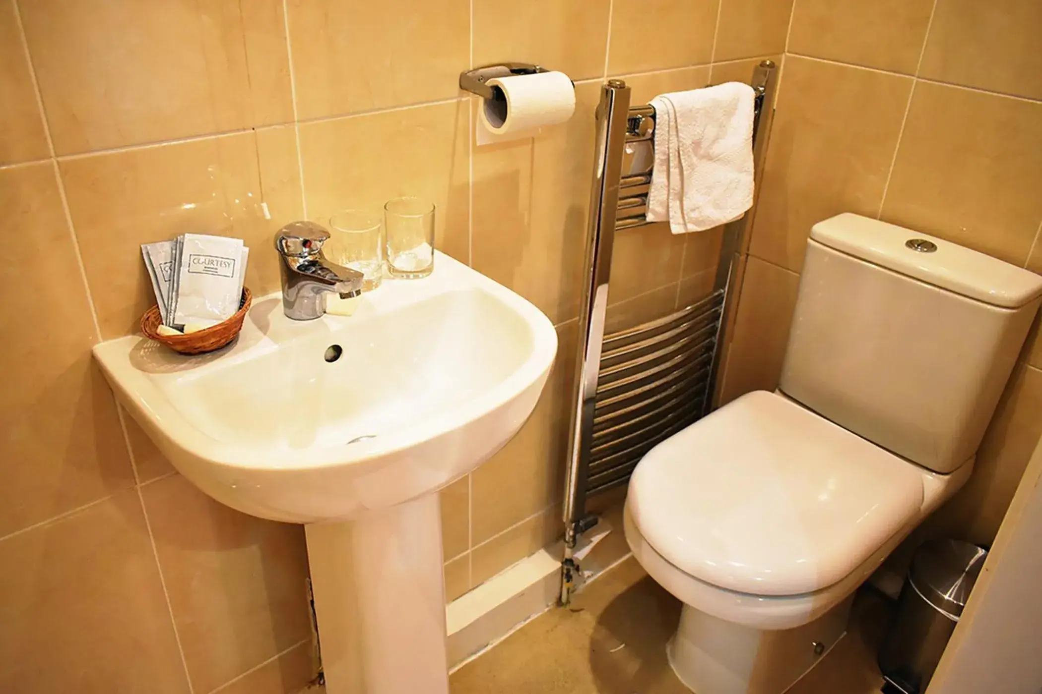 Toilet, Bathroom in Royal Square Hotel - NEC & Birmingham Airport