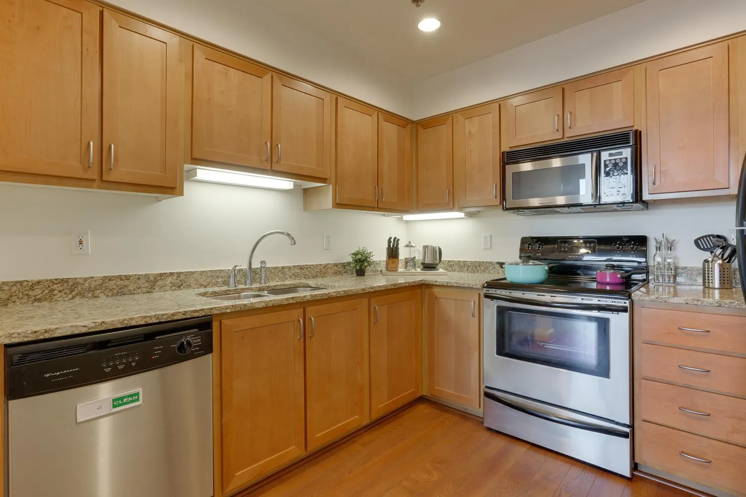 Kitchen or kitchenette in Renu Suites at The Burlington Portland