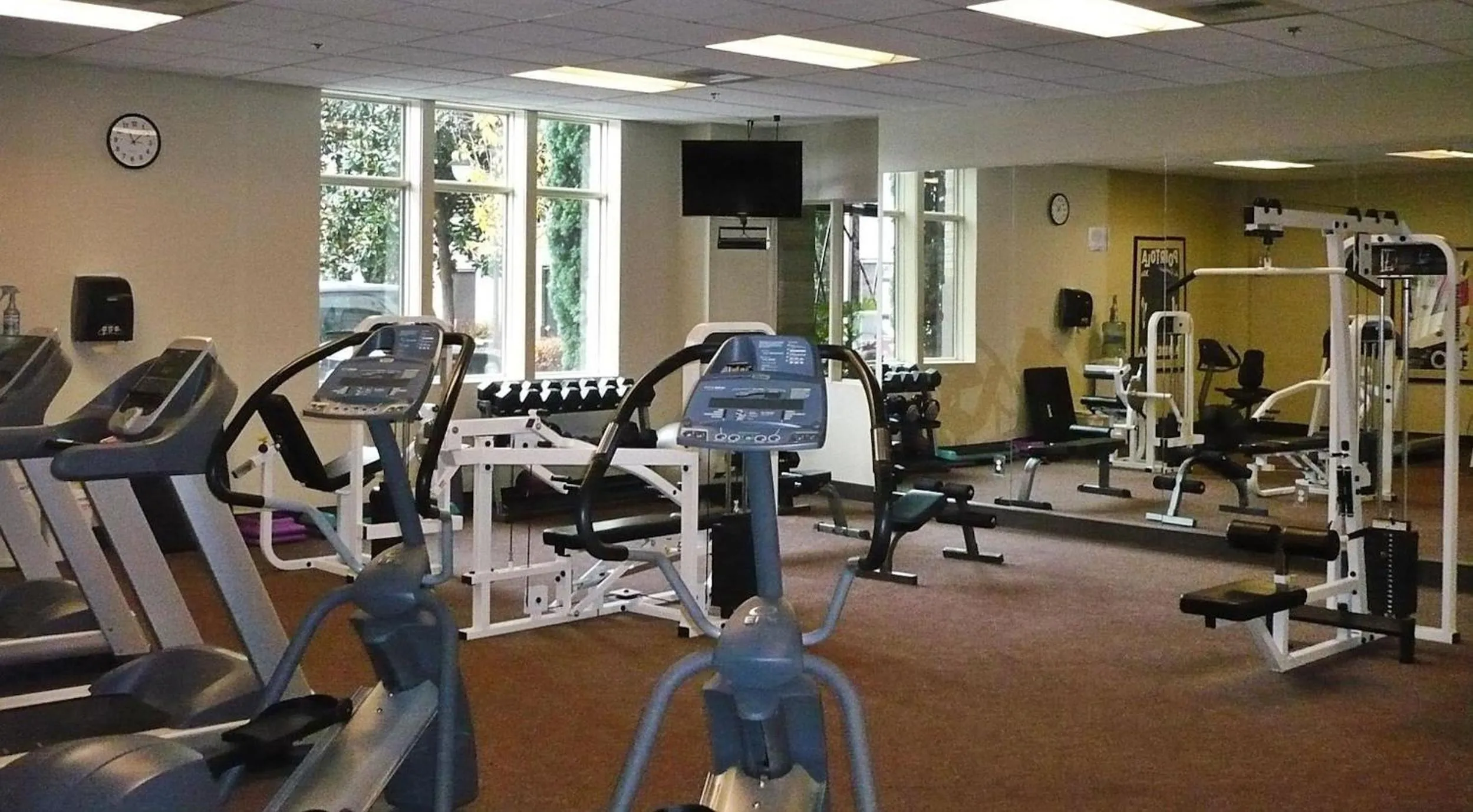 Fitness centre/facilities in Renu Suites at The Burlington Portland