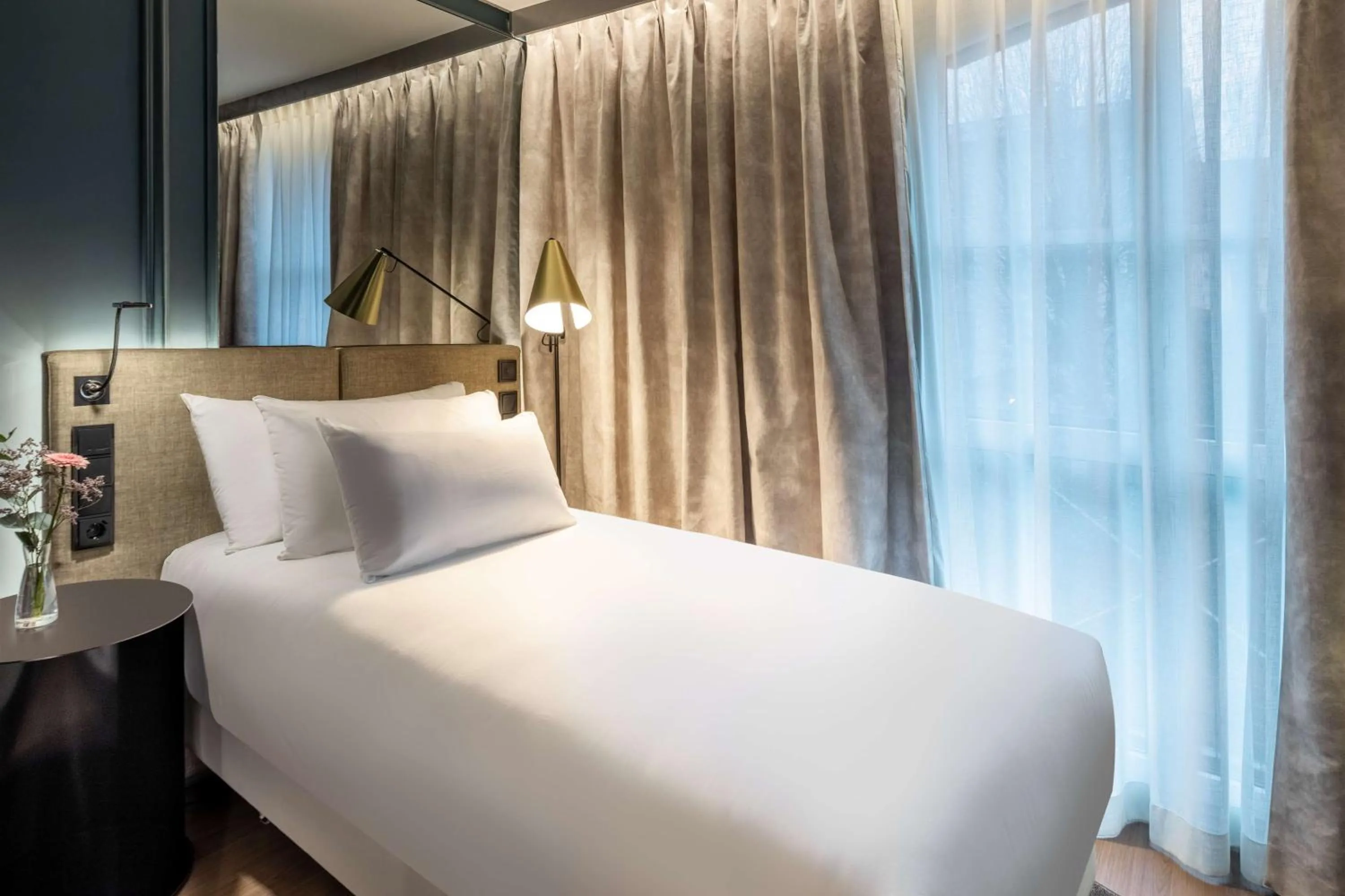 Bedroom, Bed in NH Collection Salzburg City