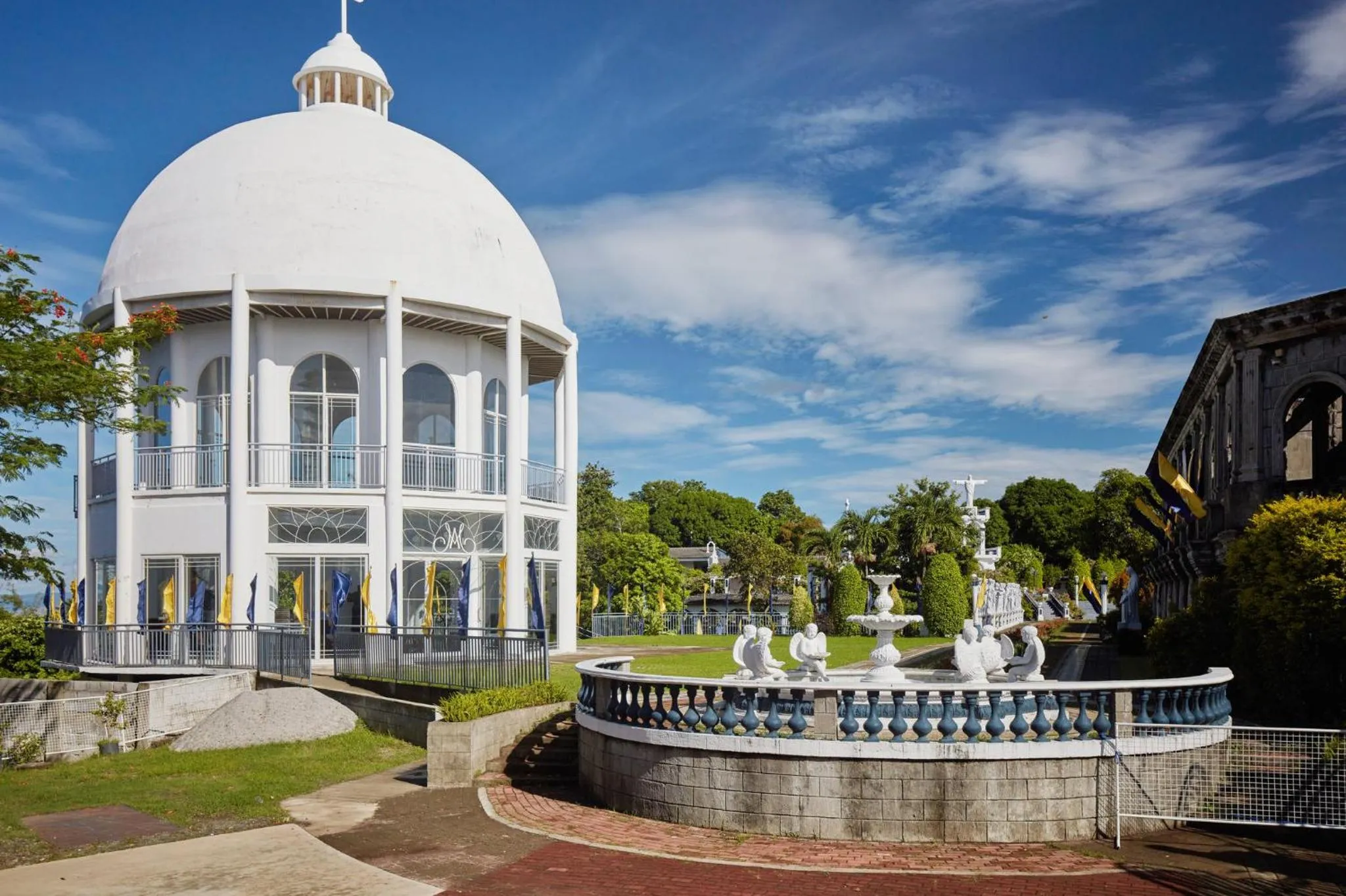 Nearby landmark in Holiday Inn & Suites Batangas LimaPark by IHG