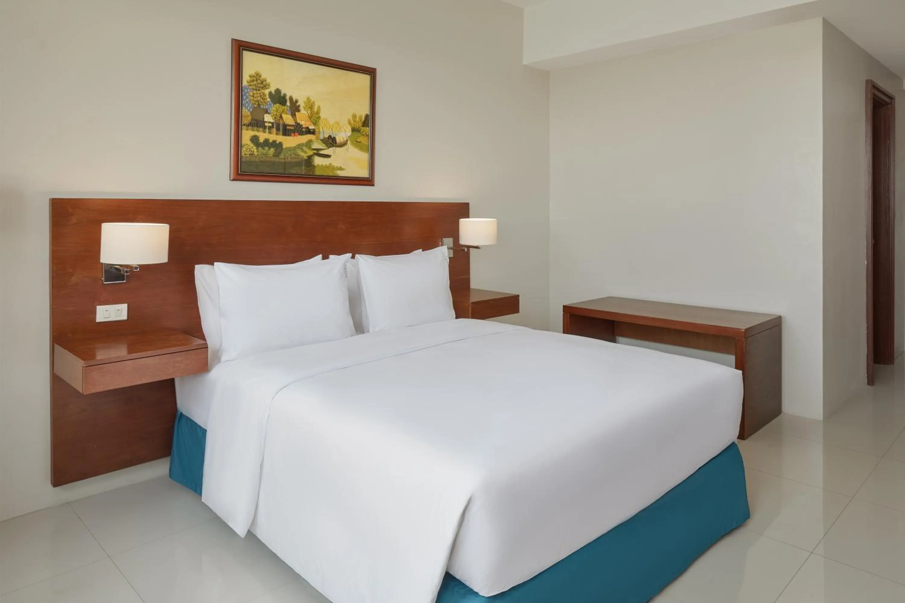 Bed in Holiday Inn & Suites Batangas LimaPark by IHG