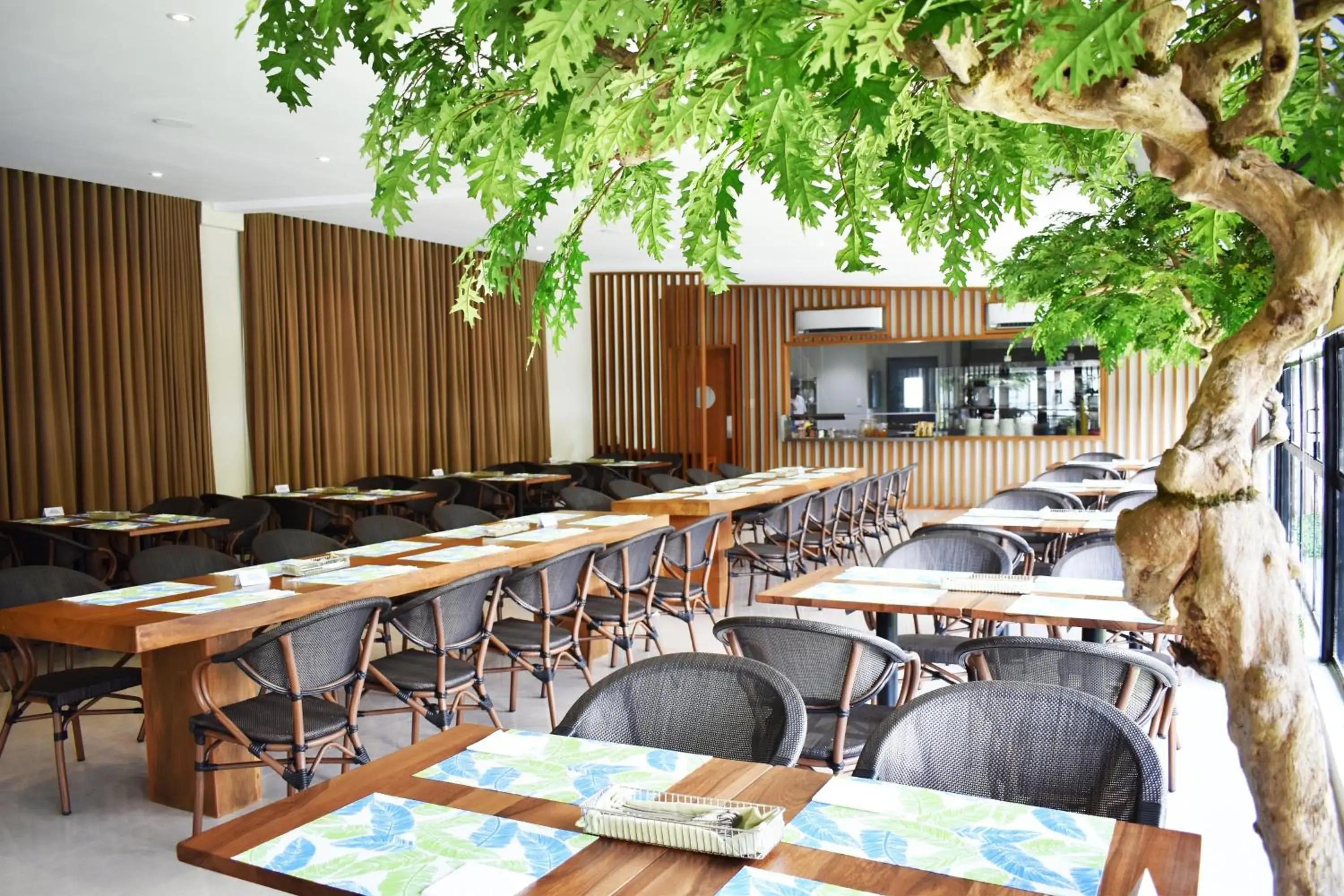 Restaurant/places to eat in Holiday Inn & Suites Batangas LimaPark by IHG Restaurant/places to eat in Holiday Inn & Suites Batangas LimaPark by IHG