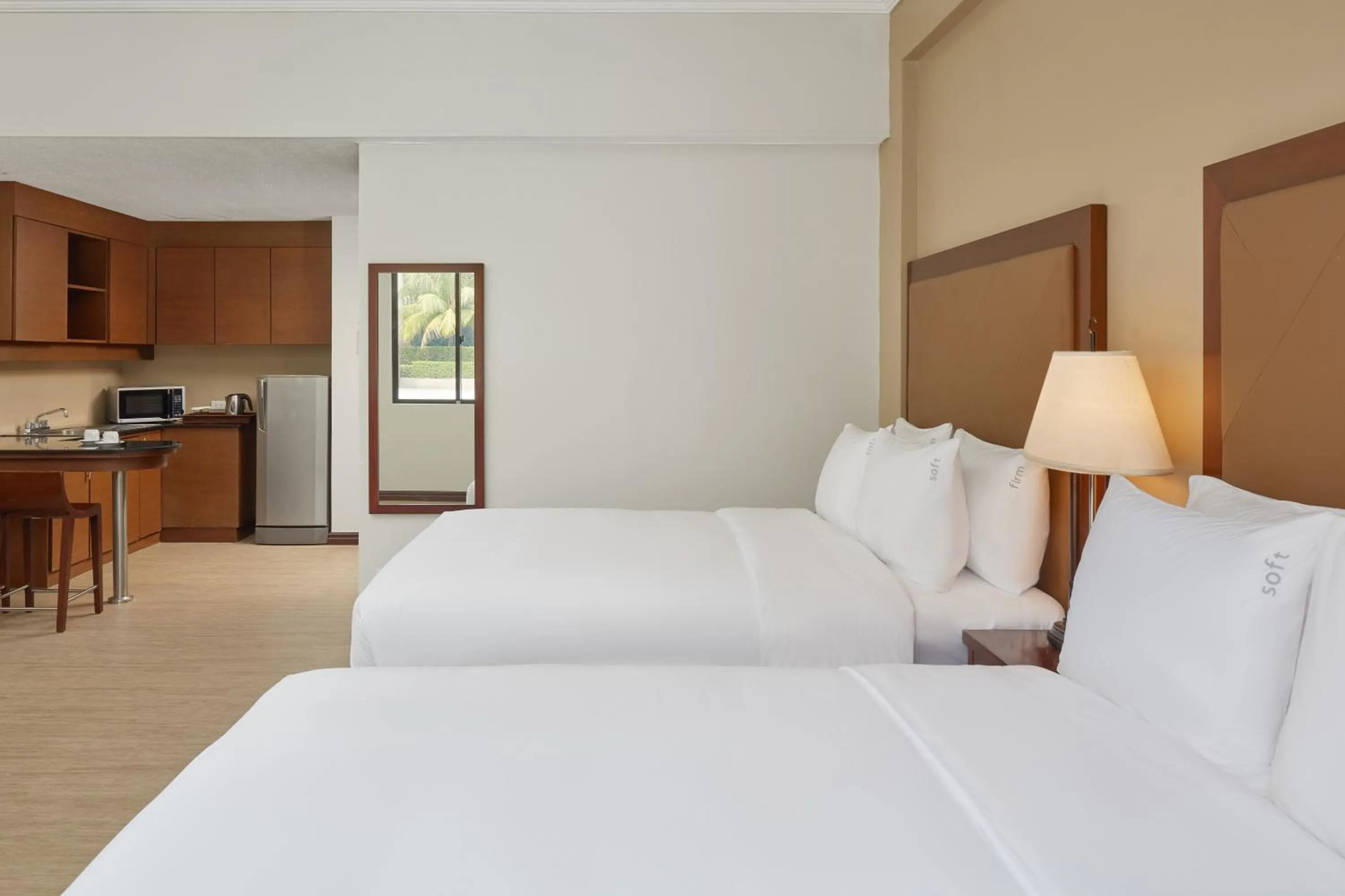 Bed in Holiday Inn & Suites Batangas LimaPark by IHG