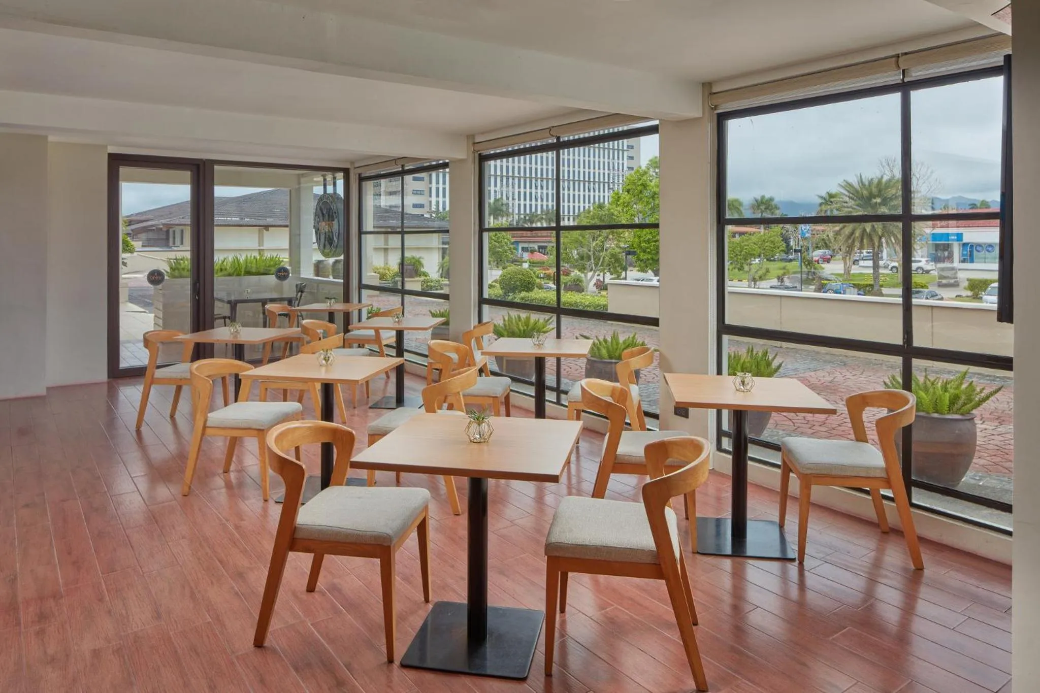 Coffee/tea facilities in Holiday Inn & Suites Batangas LimaPark by IHG