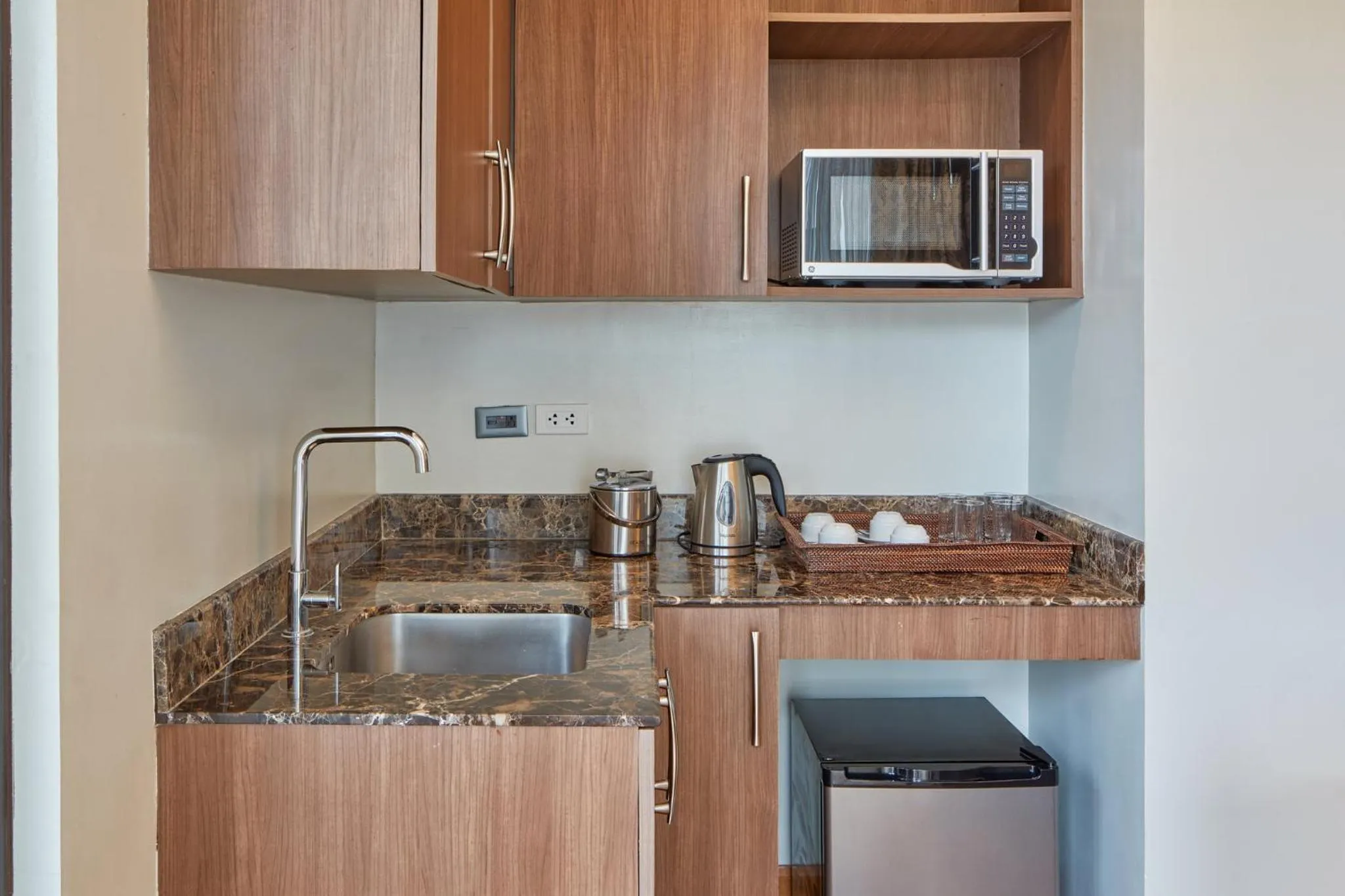 Photo of the whole room in Holiday Inn & Suites Batangas LimaPark by IHG