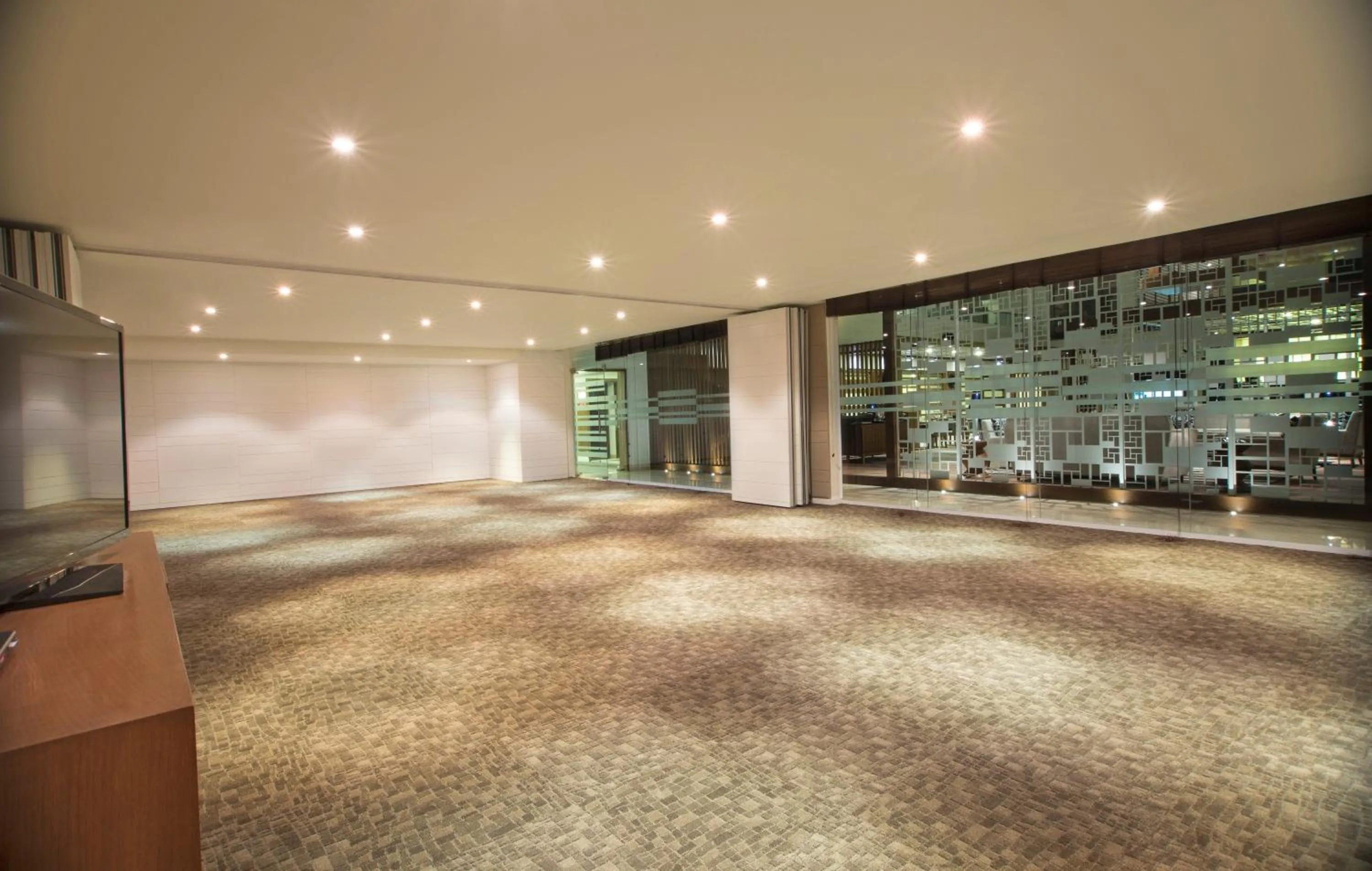 Banquet/Function facilities in Oakwood Residence Whitefield Bangalore