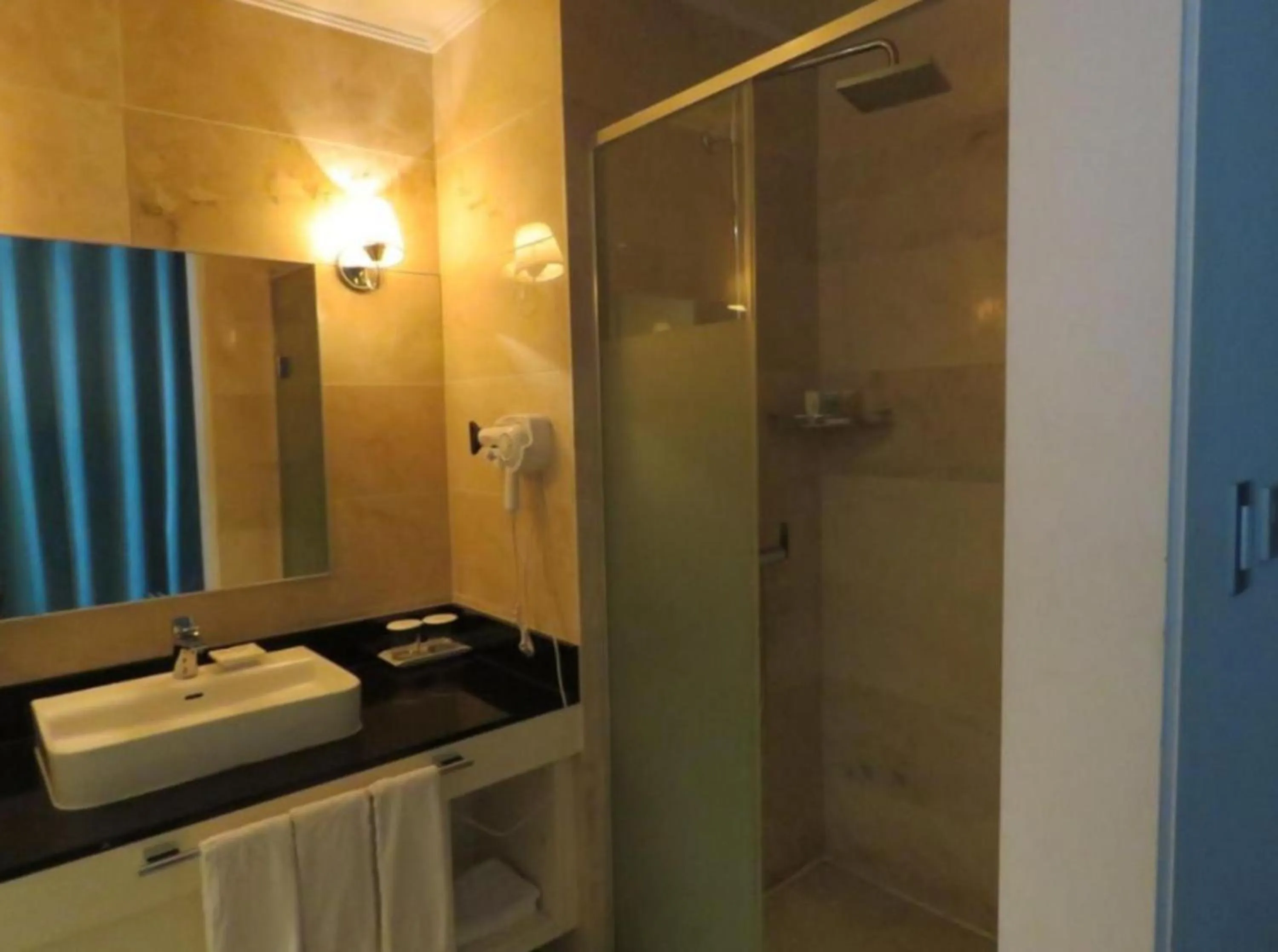 Bathroom in Ecograd Hotel