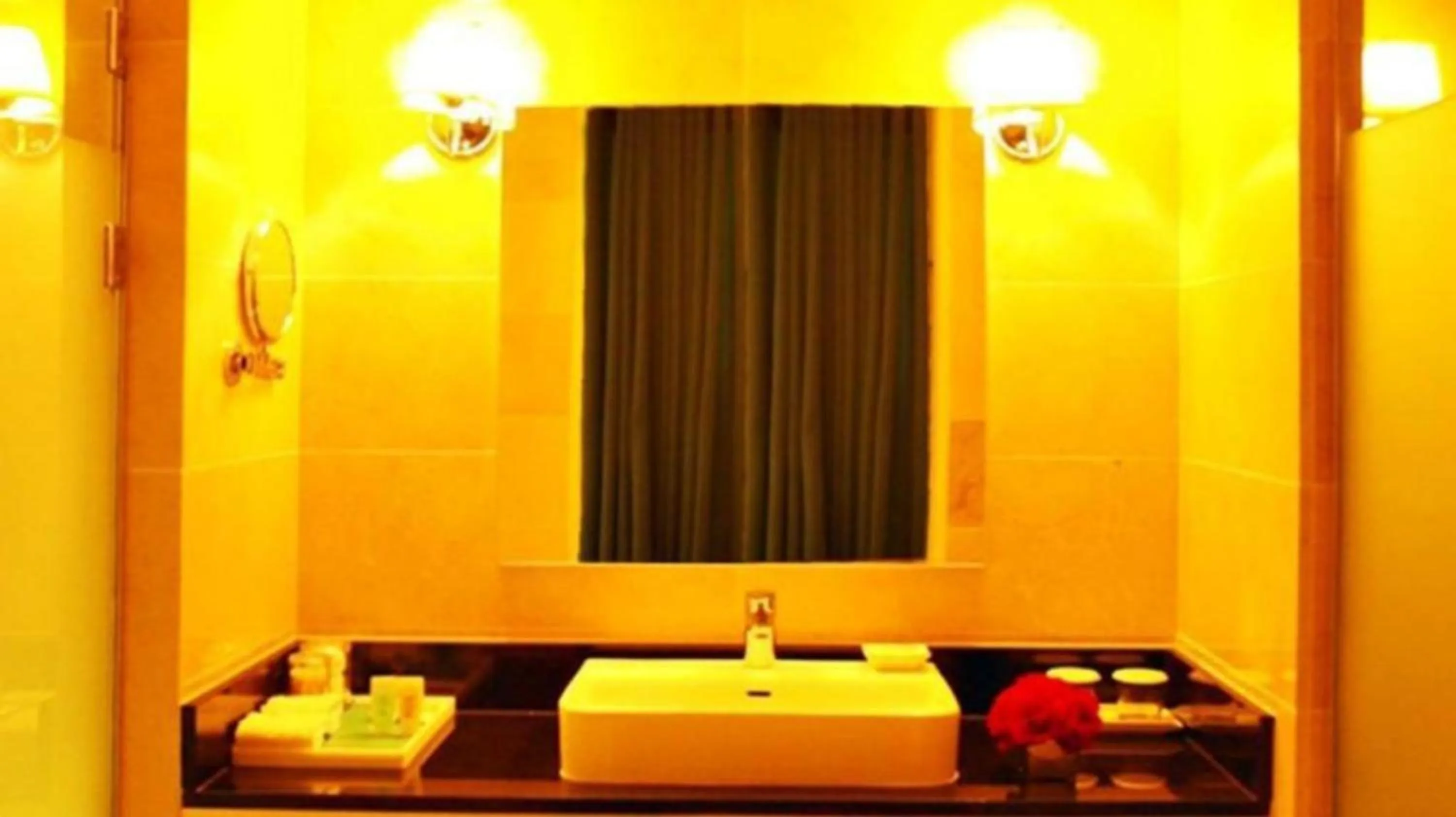 Bathroom in Ecograd Hotel