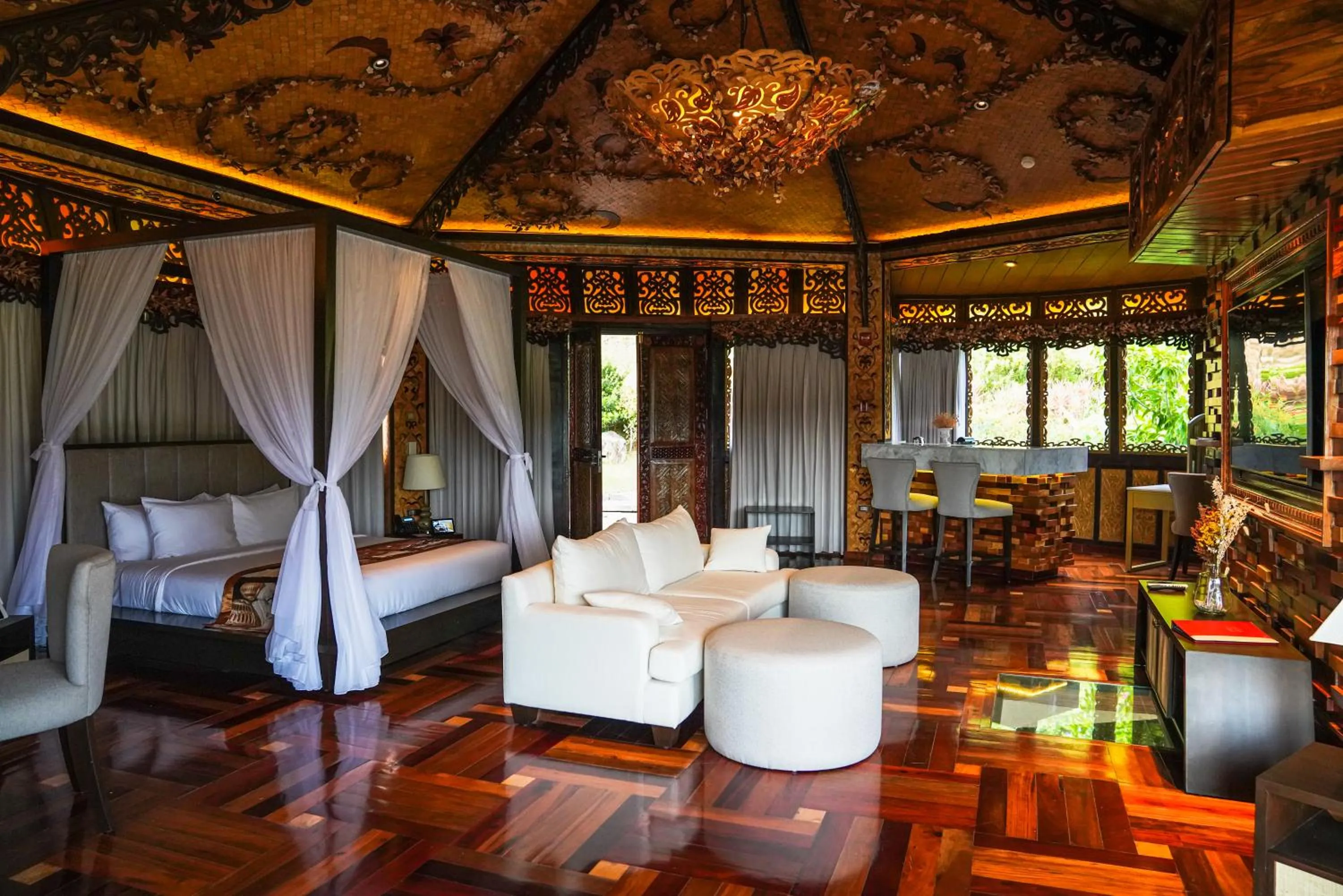 Living room in Rancho Bernardo Luxury Villas and Resort